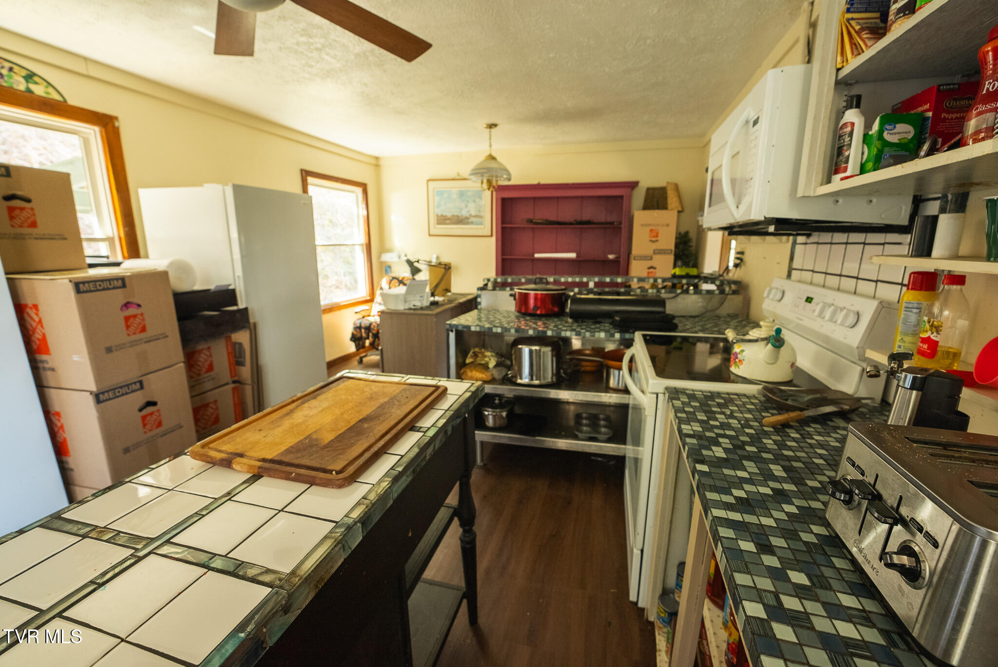 9950 Chestnut Ridge Road Property Photo 12