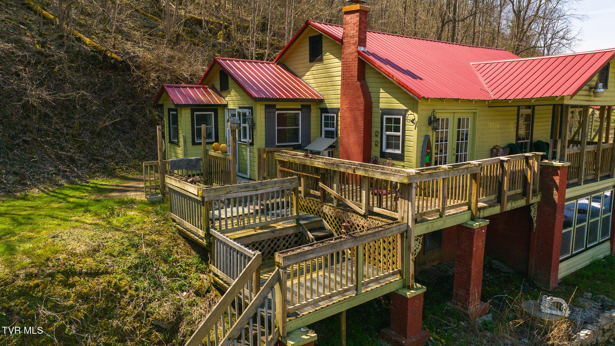 9950 Chestnut Ridge Road Property Photo 42