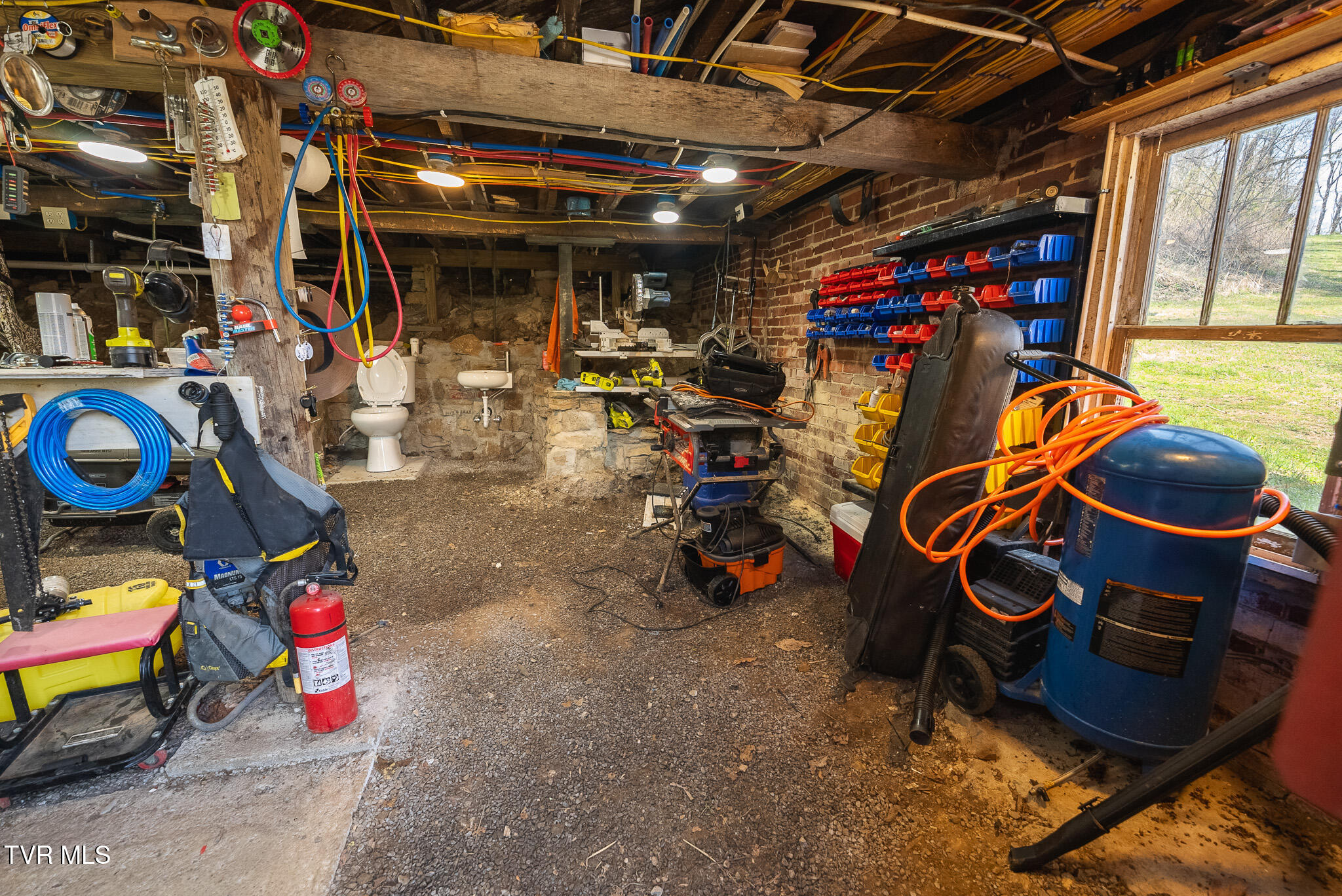 9950 Chestnut Ridge Road Property Photo 61