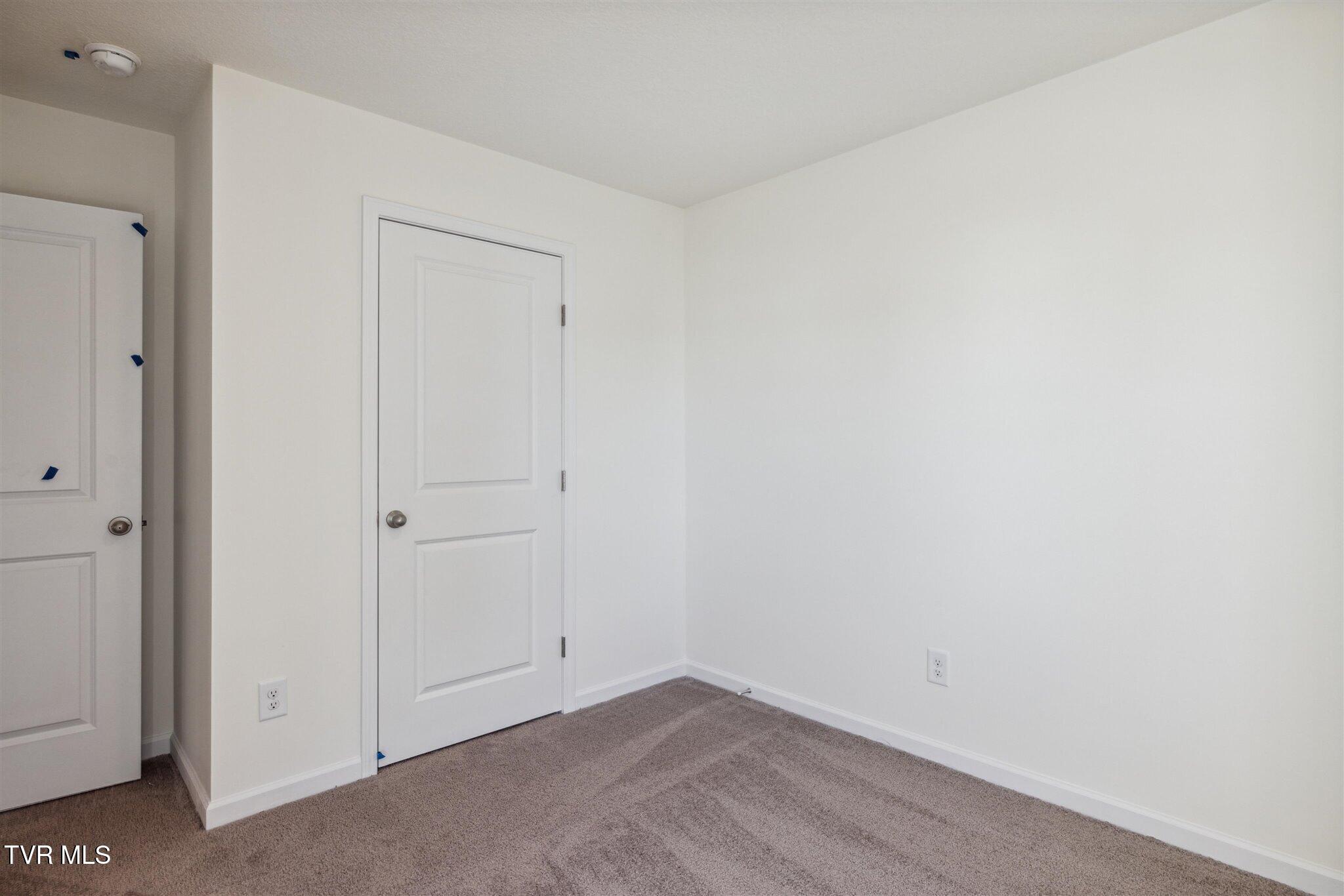 381 Arrowhead Drive Property Photo 9
