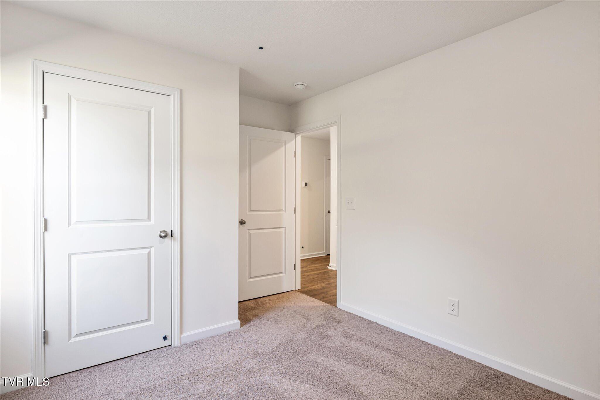 381 Arrowhead Drive Property Photo 12