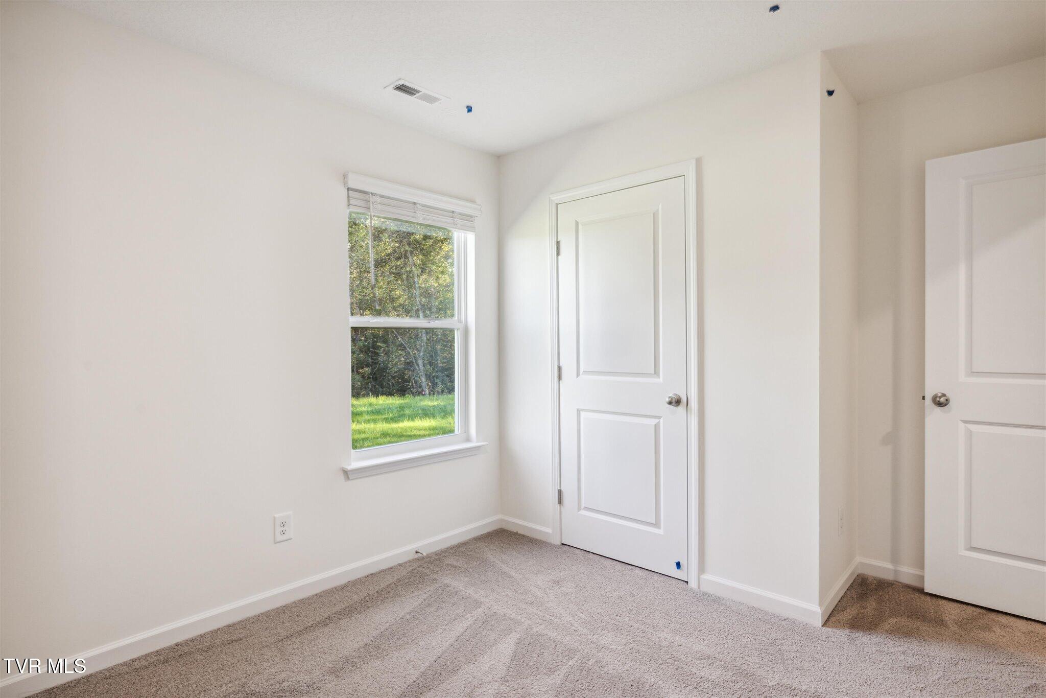 381 Arrowhead Drive Property Photo 13