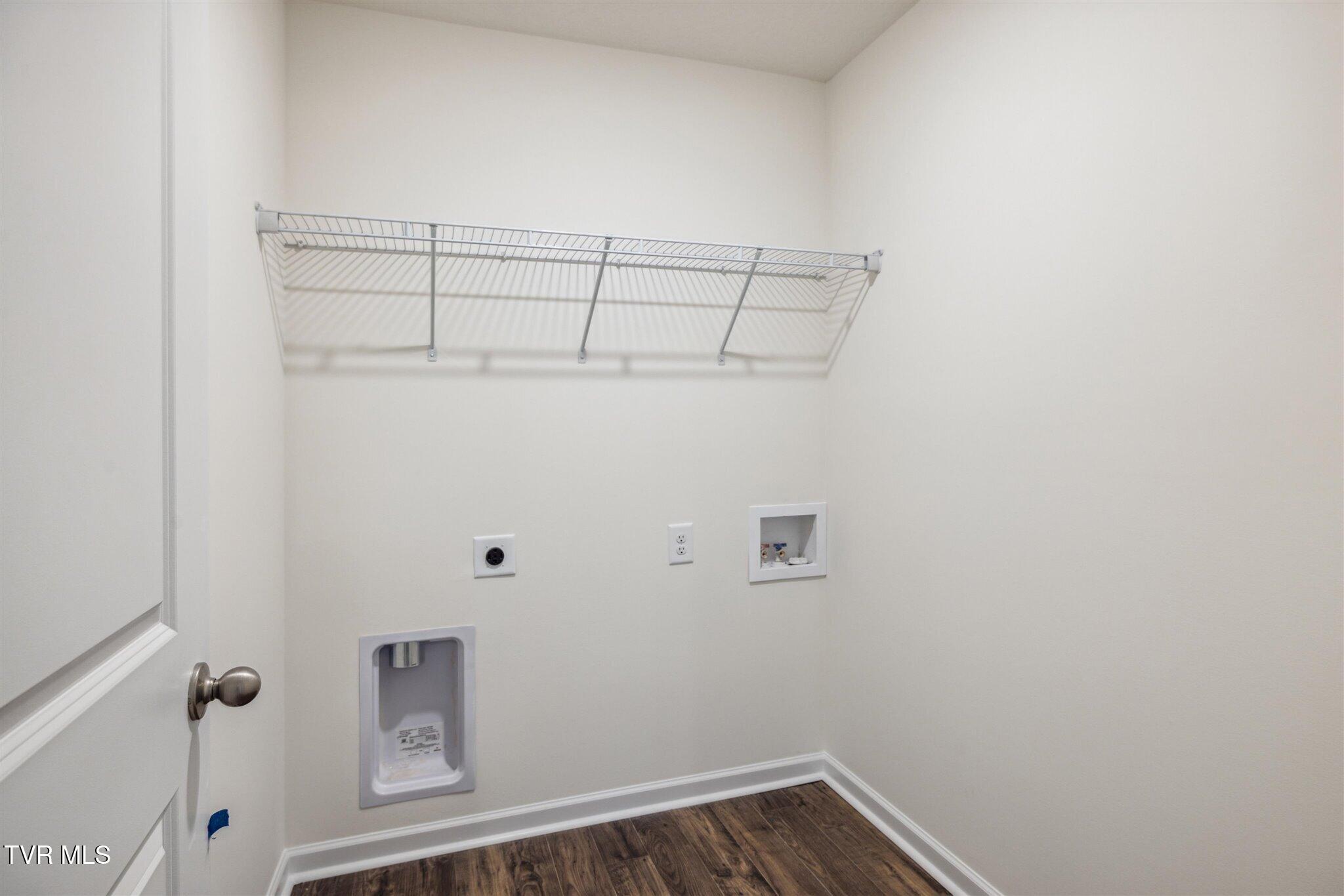 381 Arrowhead Drive Property Photo 14