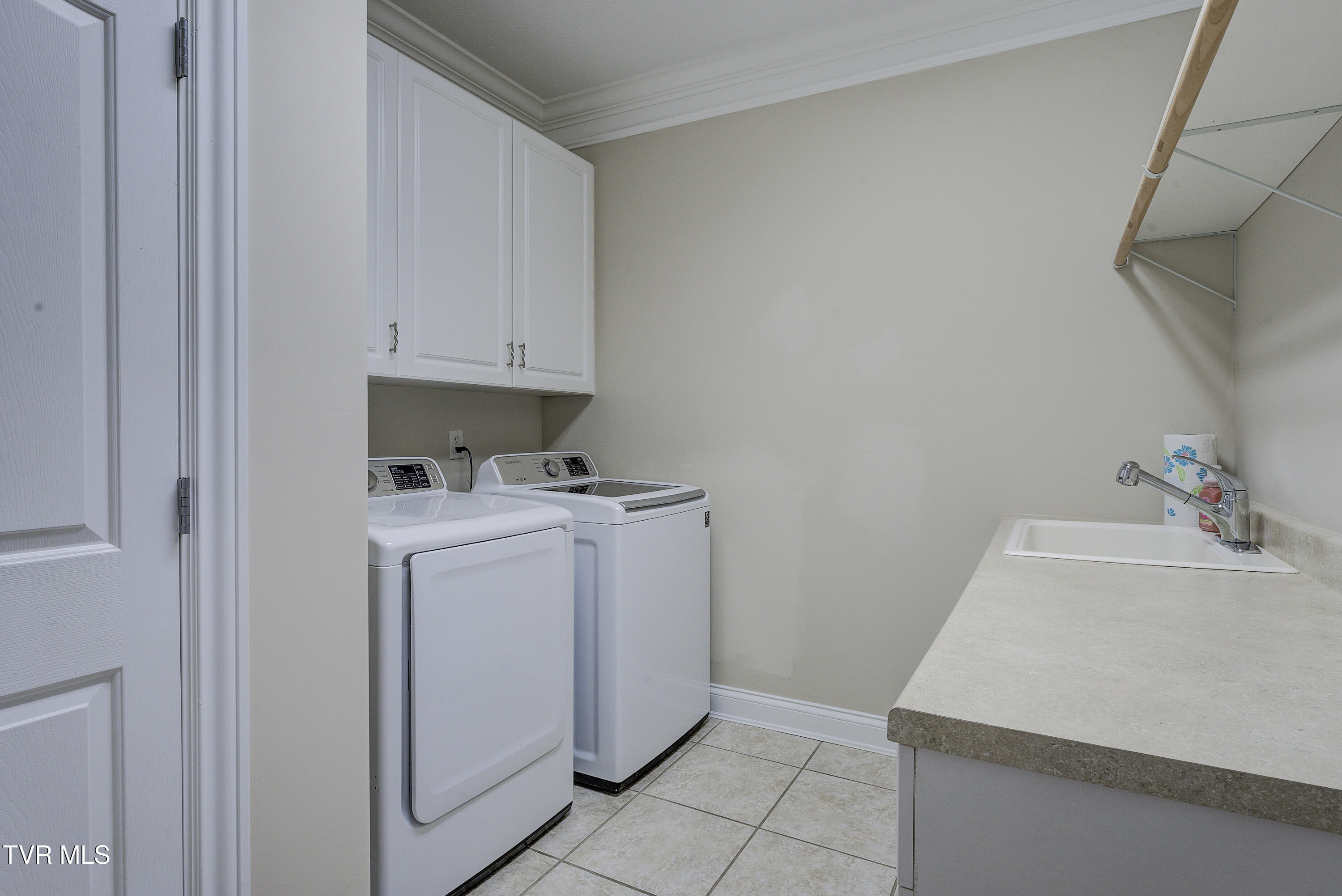 405 Heather View Drive Property Photo 23