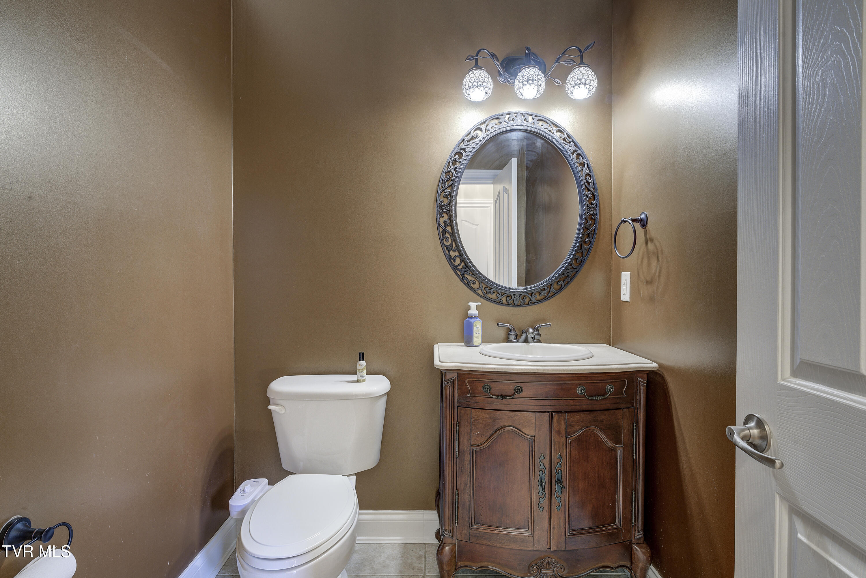 405 Heather View Drive Property Photo 24