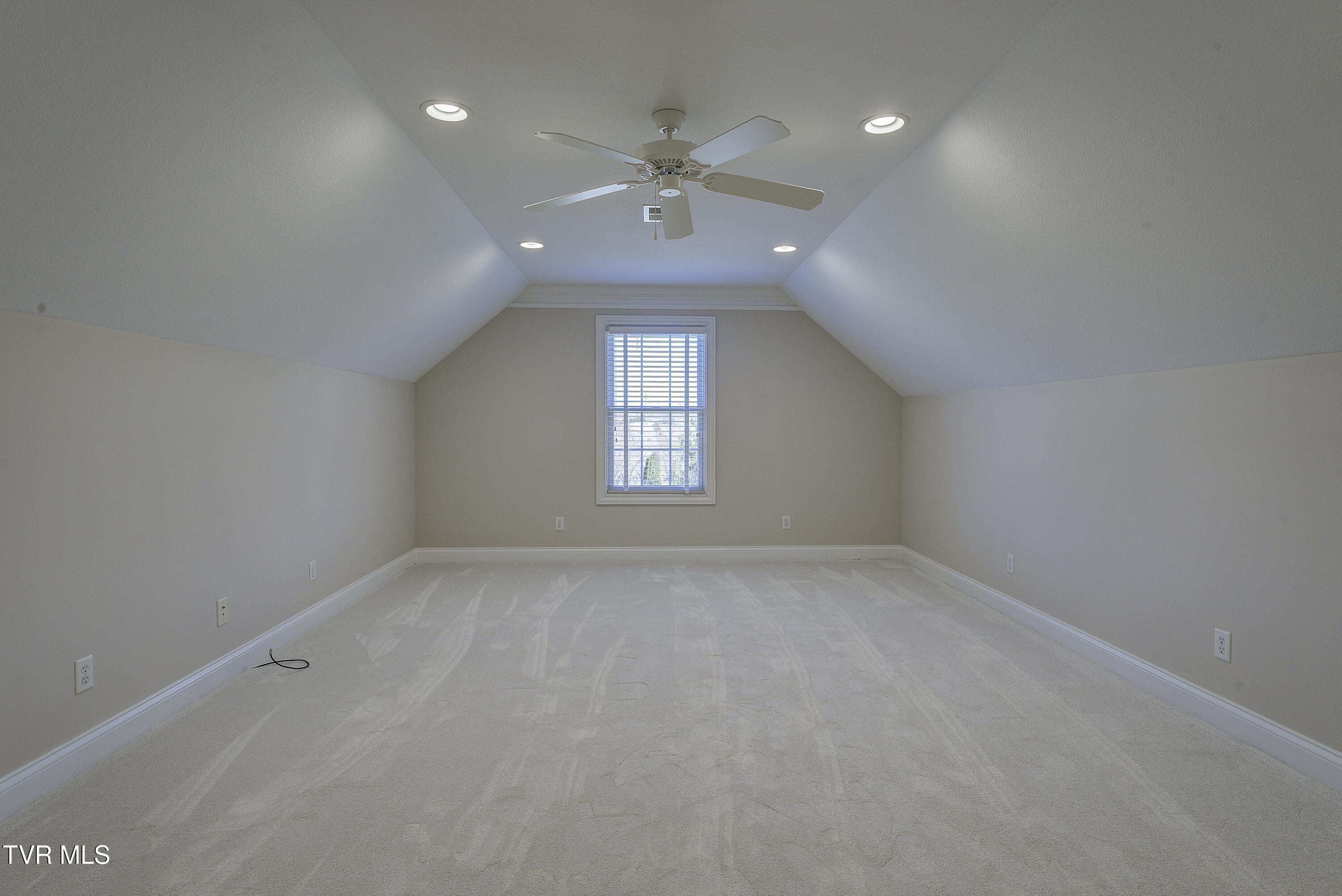 405 Heather View Drive Property Photo 48