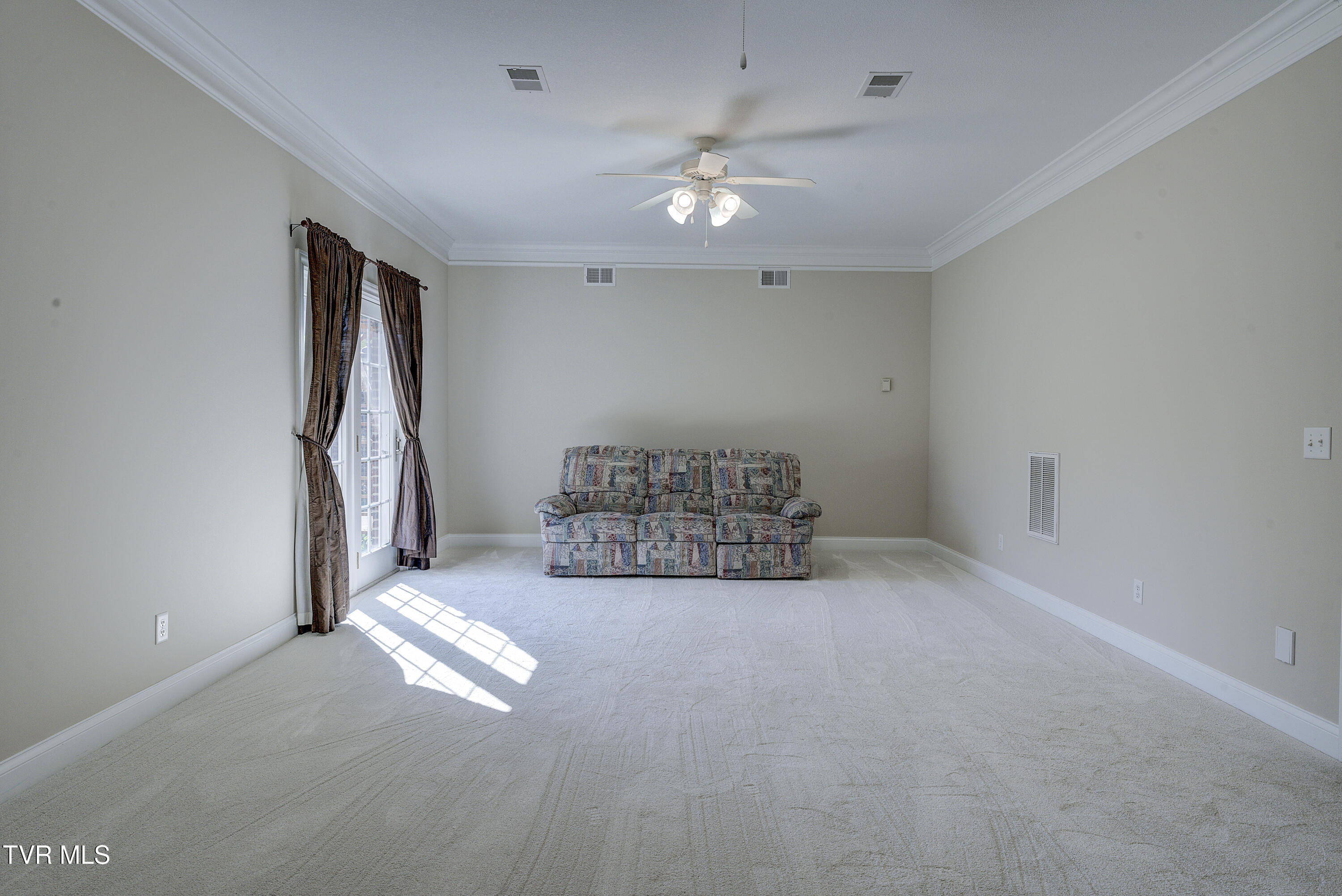 405 Heather View Drive Property Photo 54