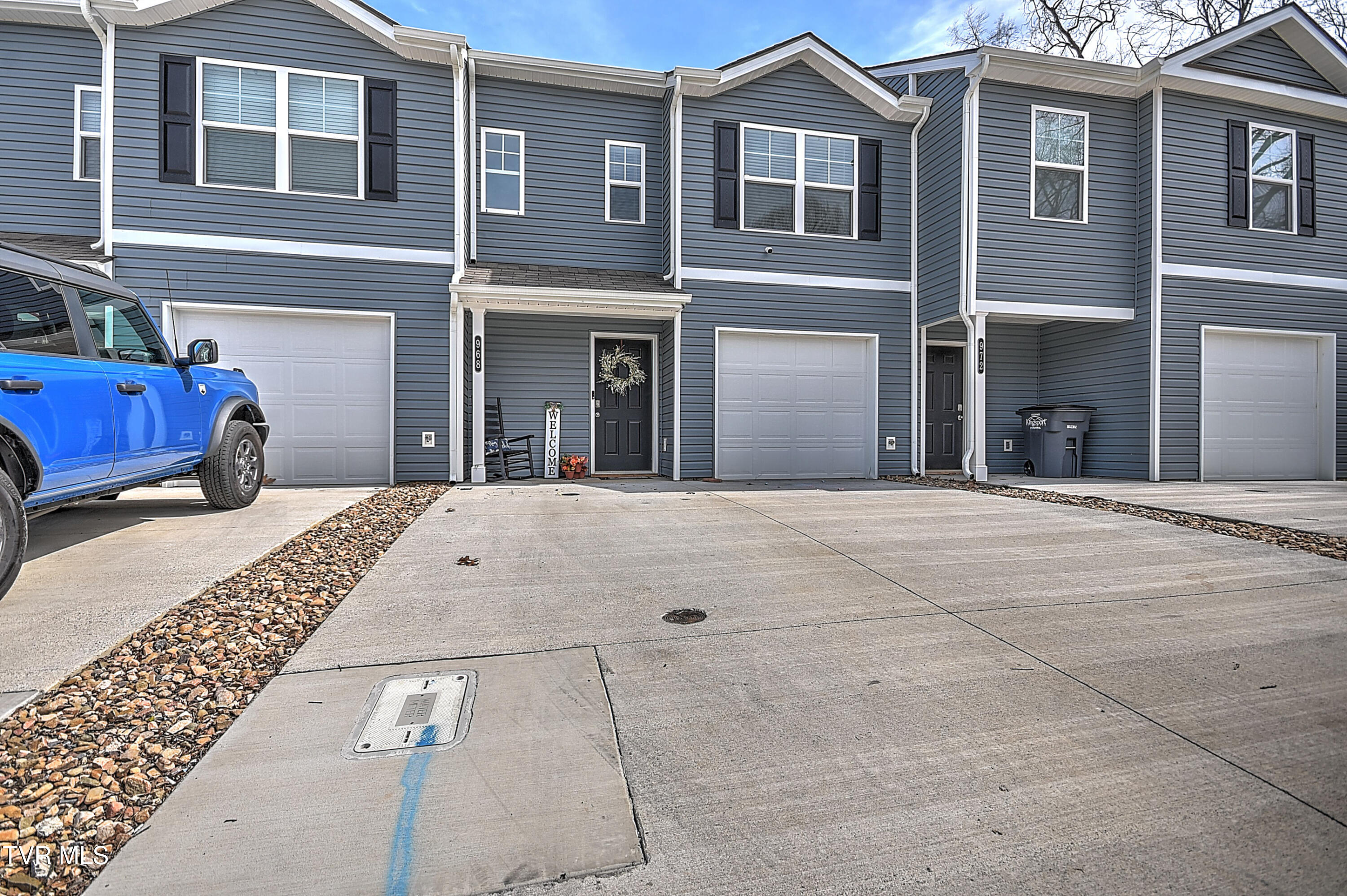 968 Lola Lane Property Photo