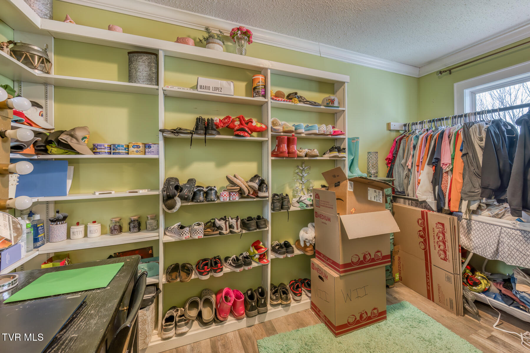 526 Division Street Property Photo 6