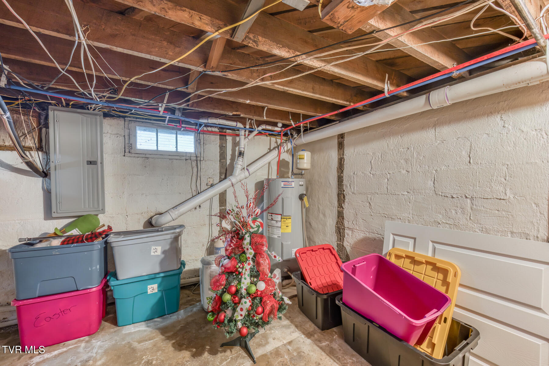 526 Division Street Property Photo 28