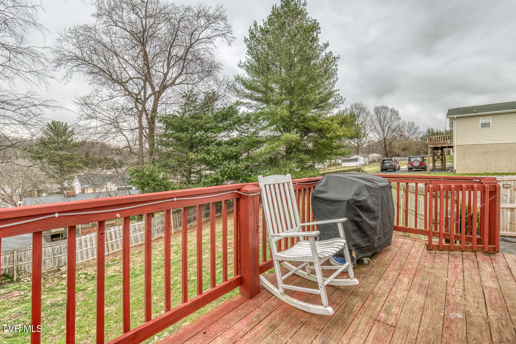 526 Division Street Property Photo 34