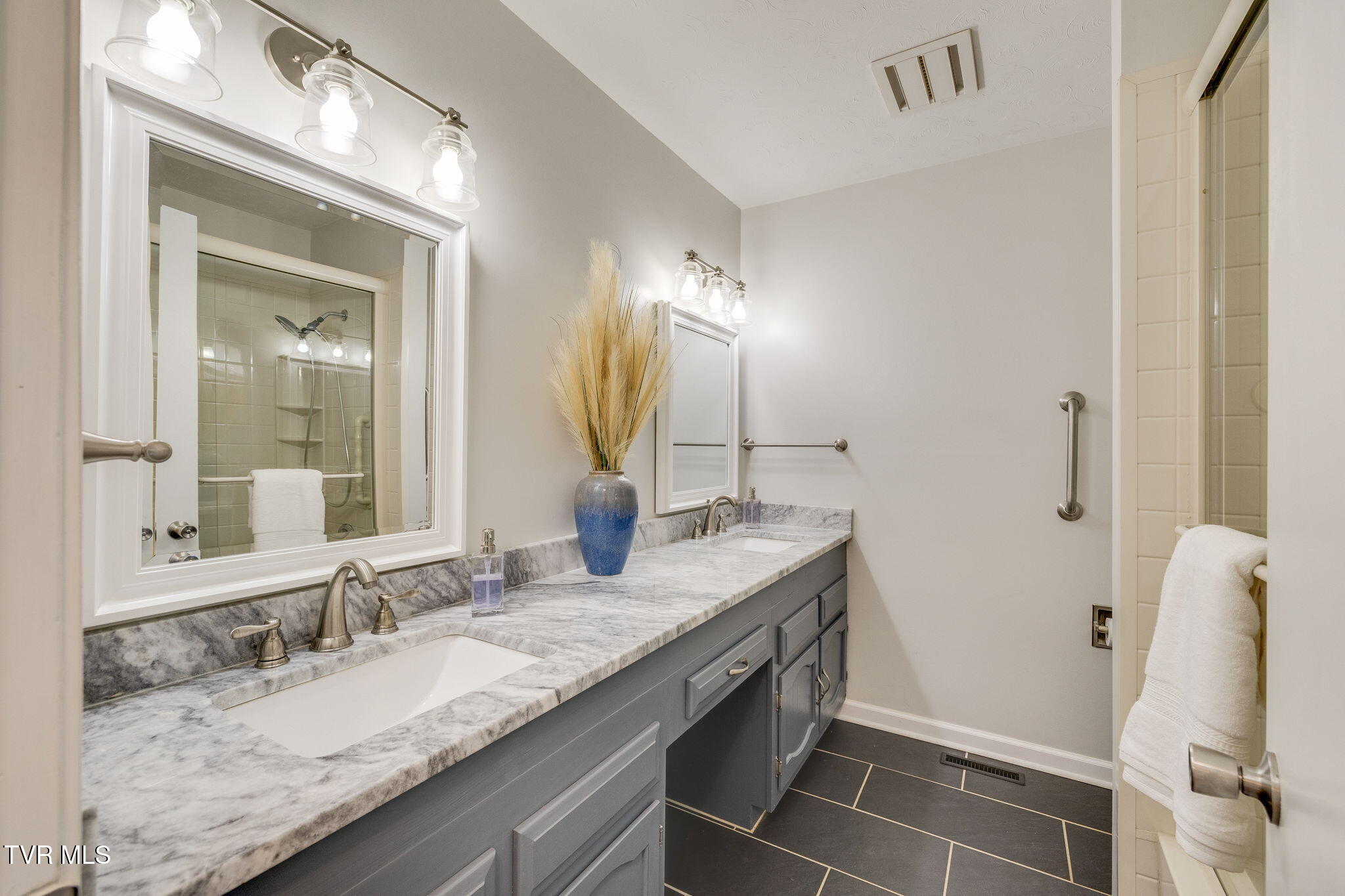 1066 Fall Creek Road Property Photo 28