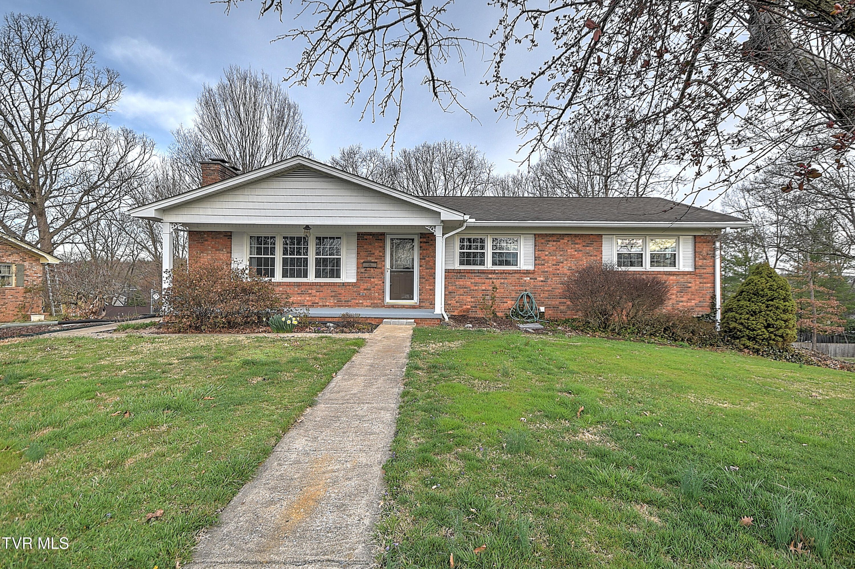 714 Montclair Drive Property Photo 2