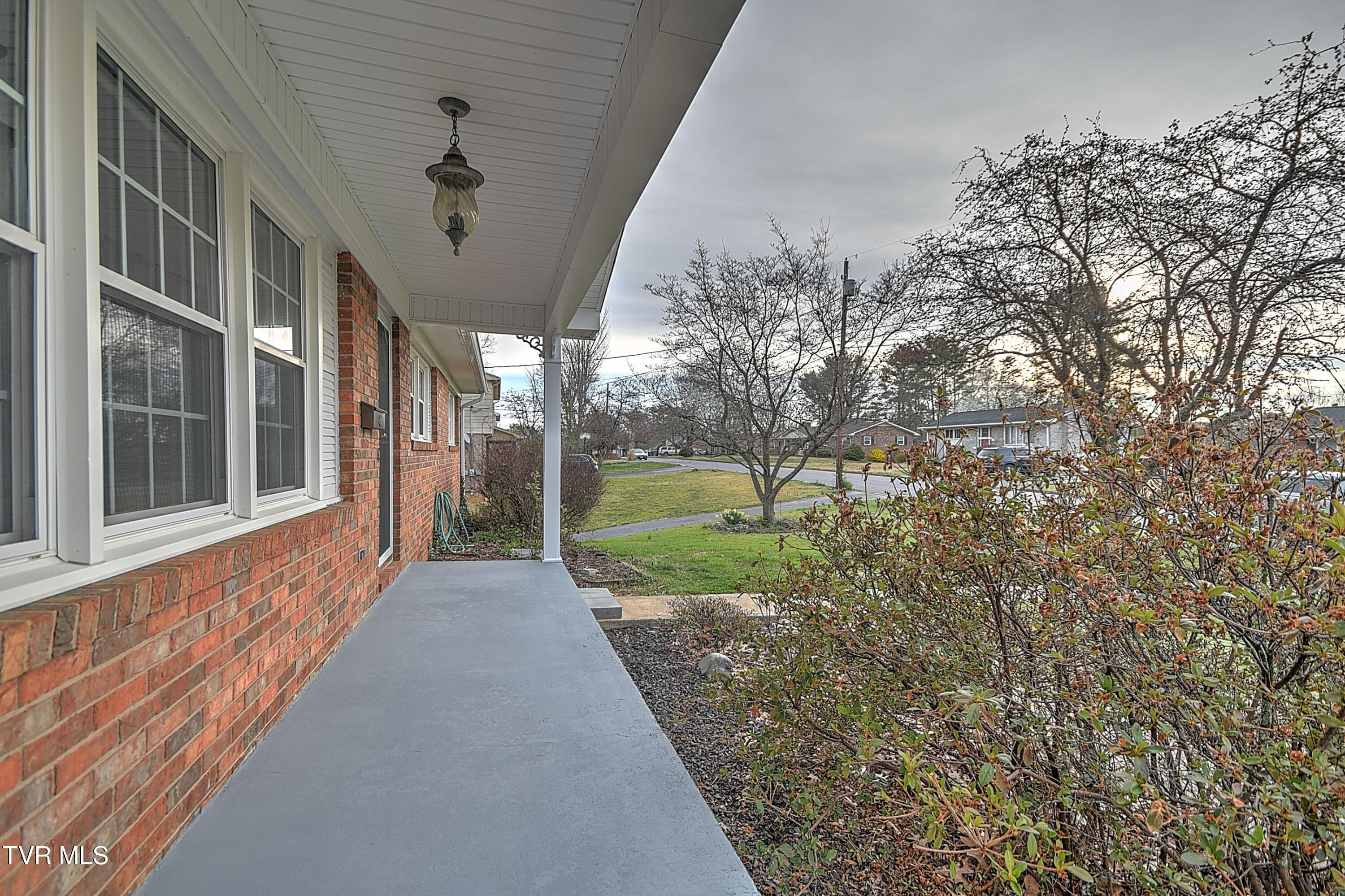 714 Montclair Drive Property Photo 6