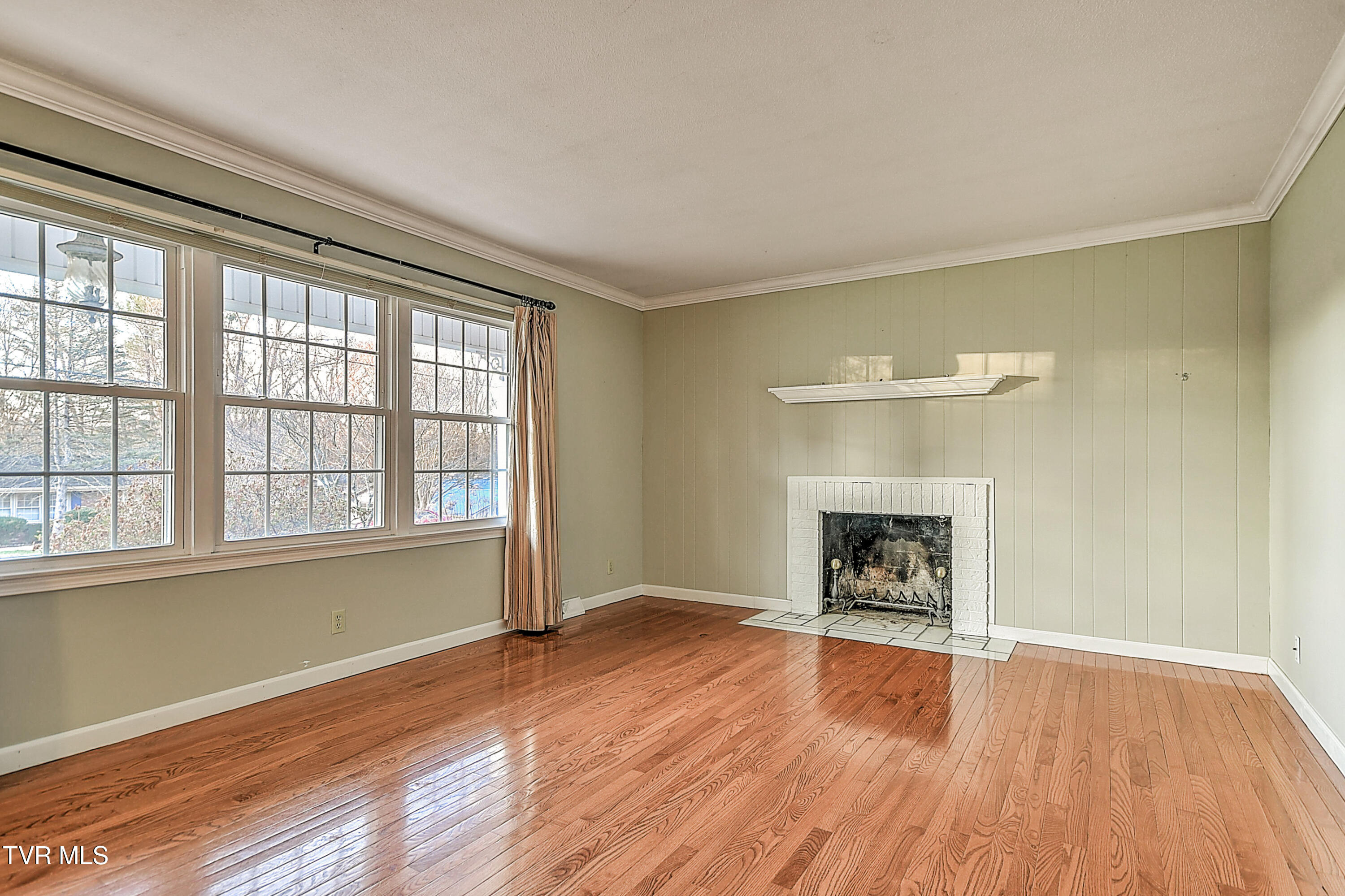 714 Montclair Drive Property Photo 9