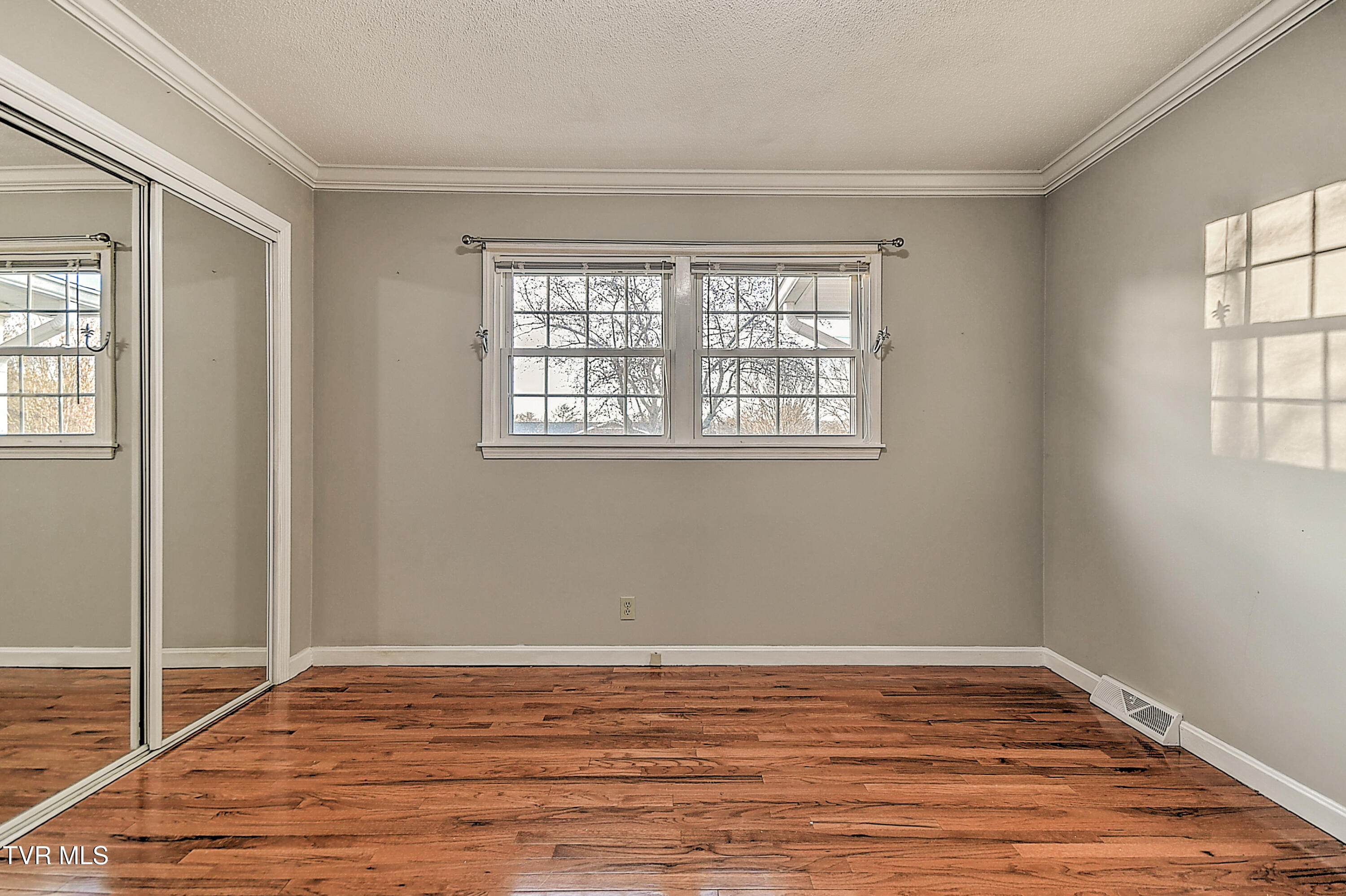 714 Montclair Drive Property Photo 23