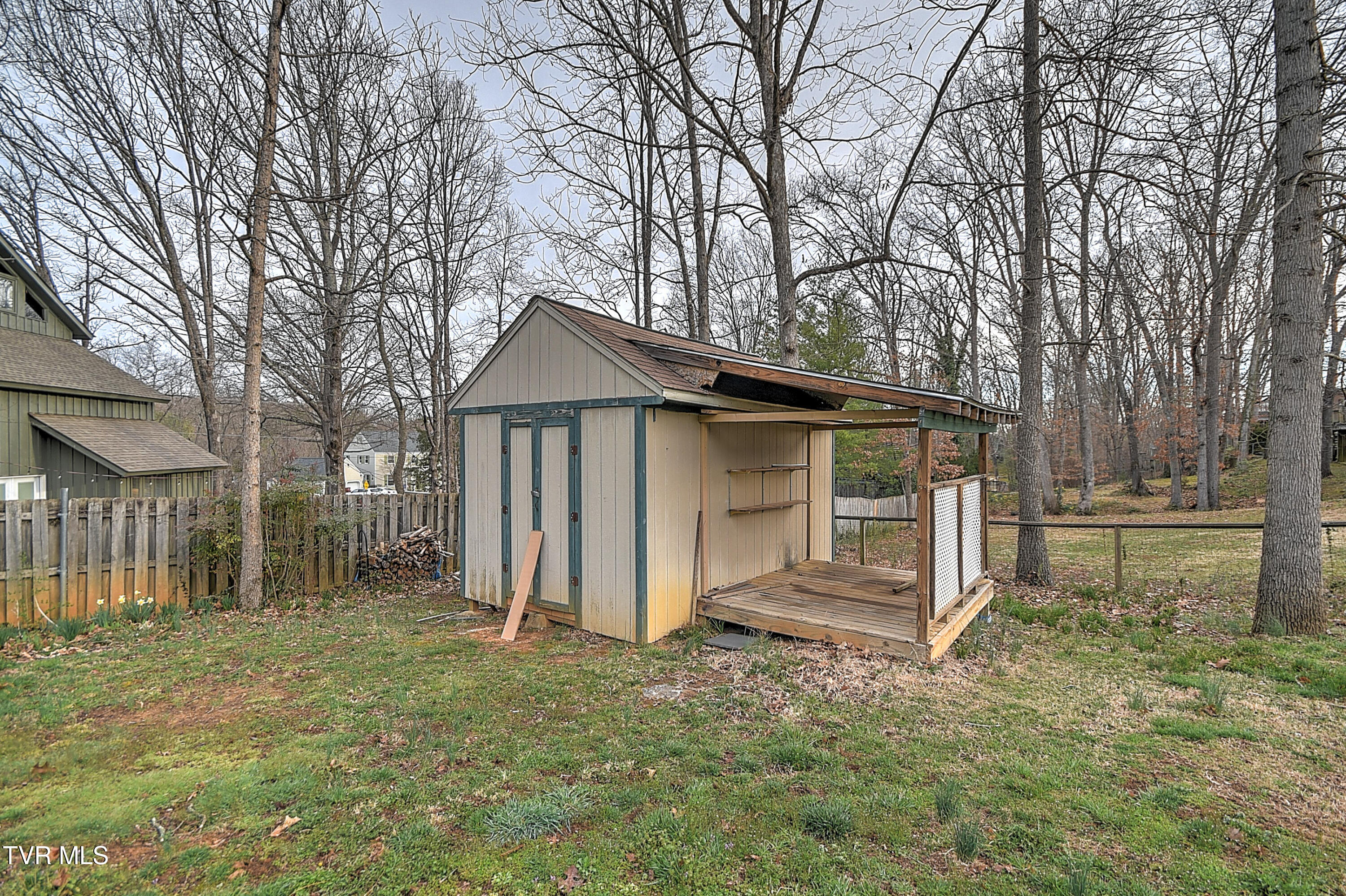 714 Montclair Drive Property Photo 55