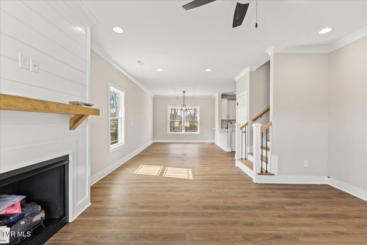 345 Azure Landing Property Photo 4