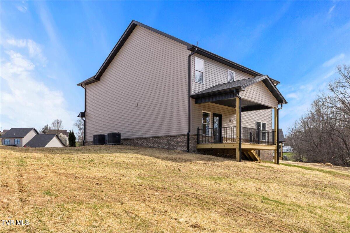 345 Azure Landing Property Photo 35