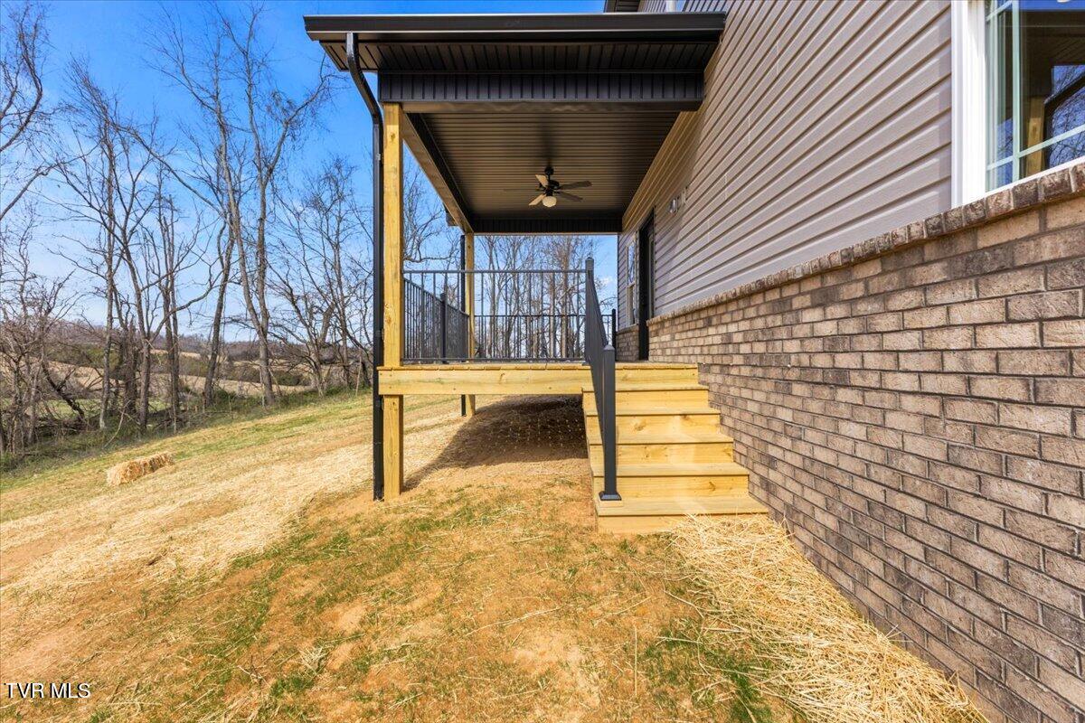 345 Azure Landing Property Photo 36