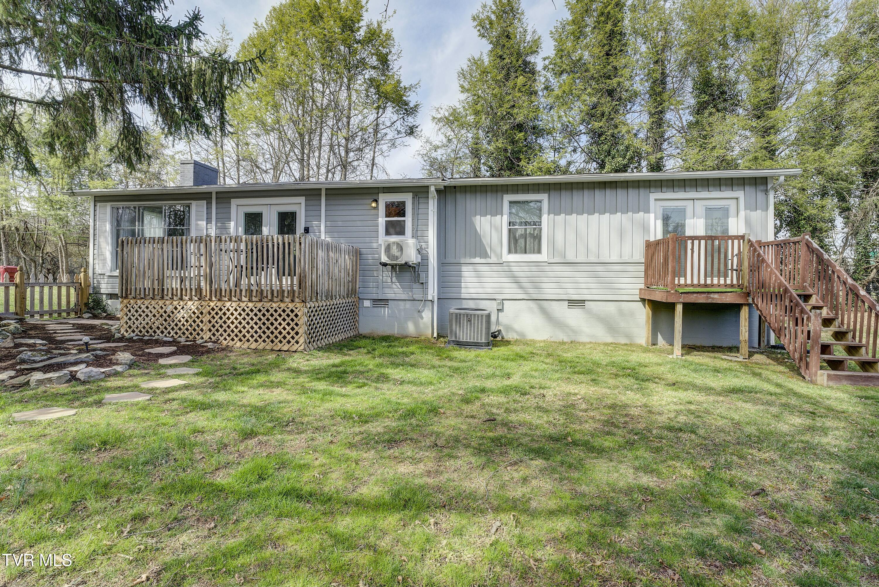 499 Twin Oaks Drive Property Photo 33