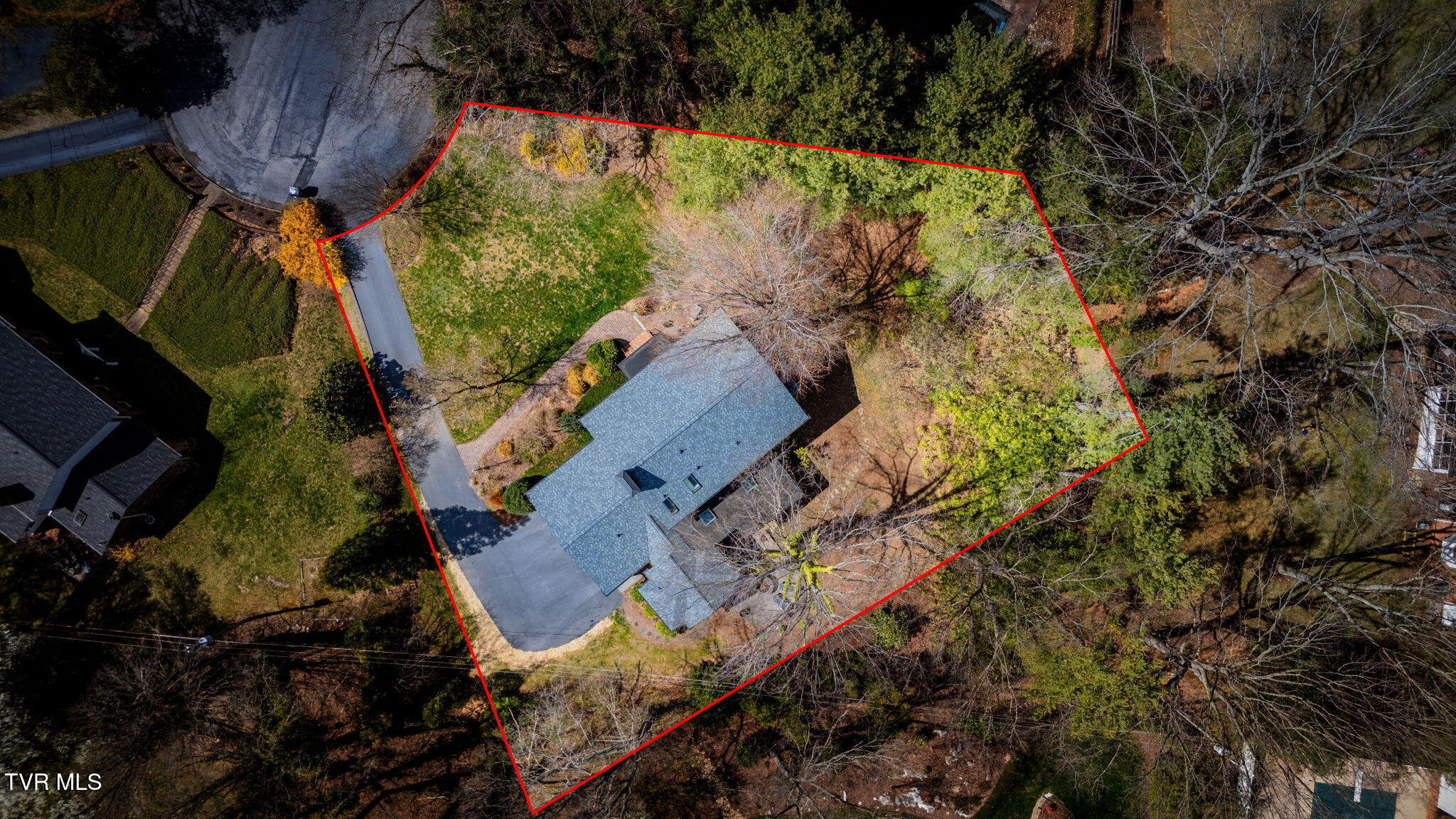 4113 Fox Lair Place Property Photo 5