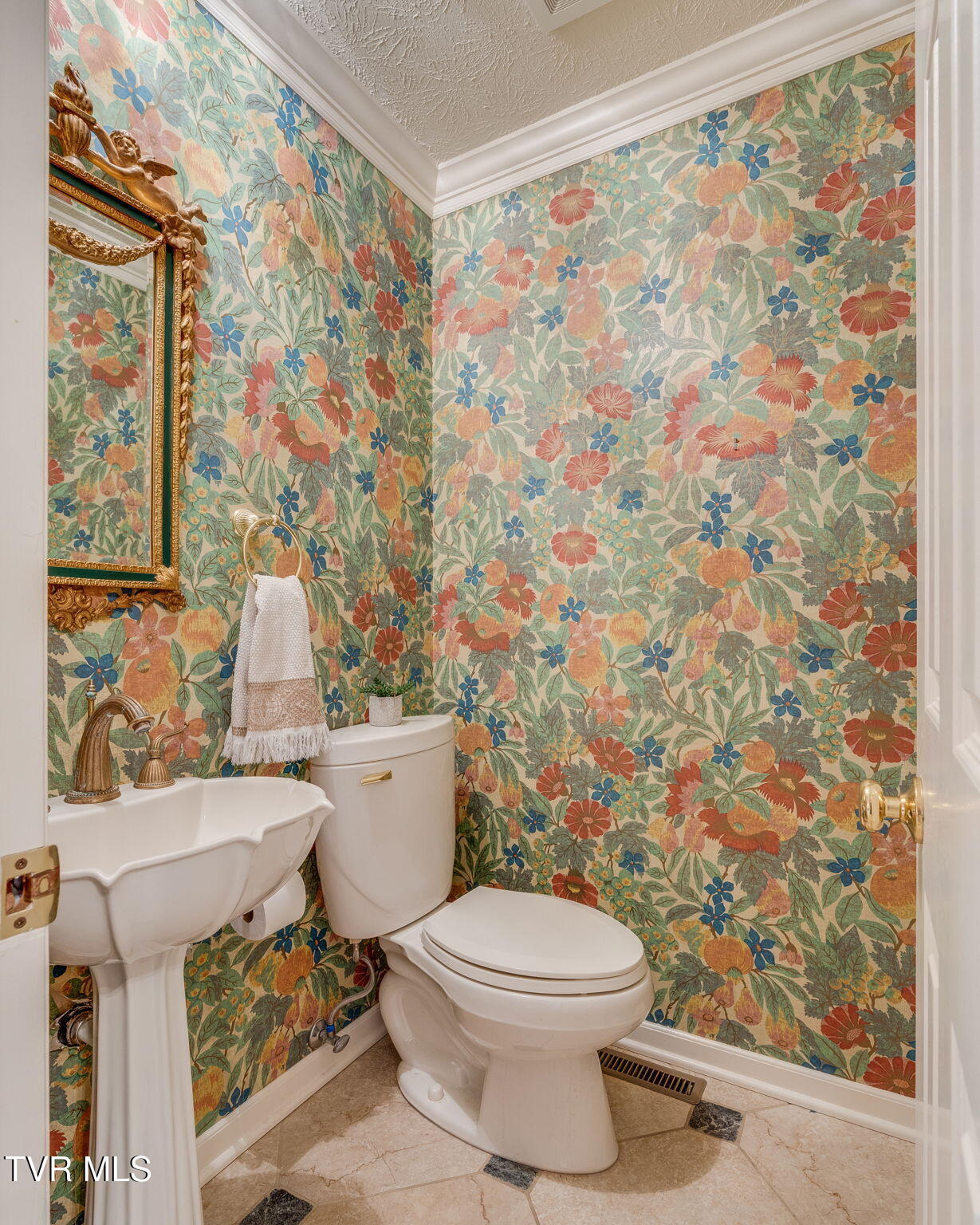 4113 Fox Lair Place Property Photo 8