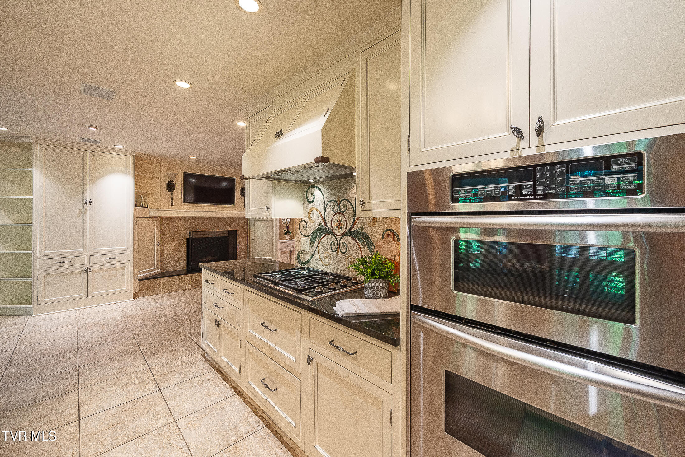 4113 Fox Lair Place Property Photo 16