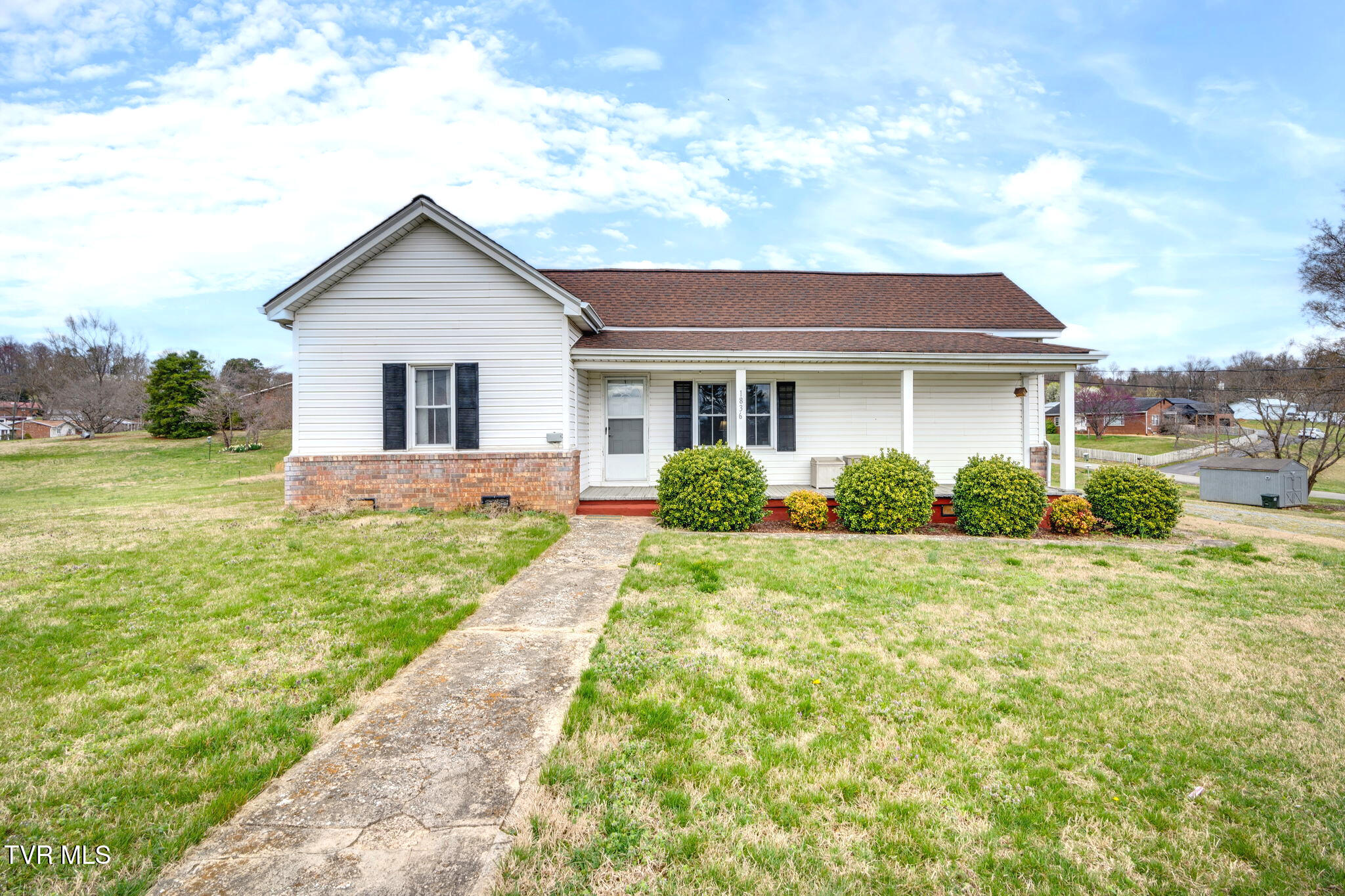 1836 Bloomingdale Road Property Photo