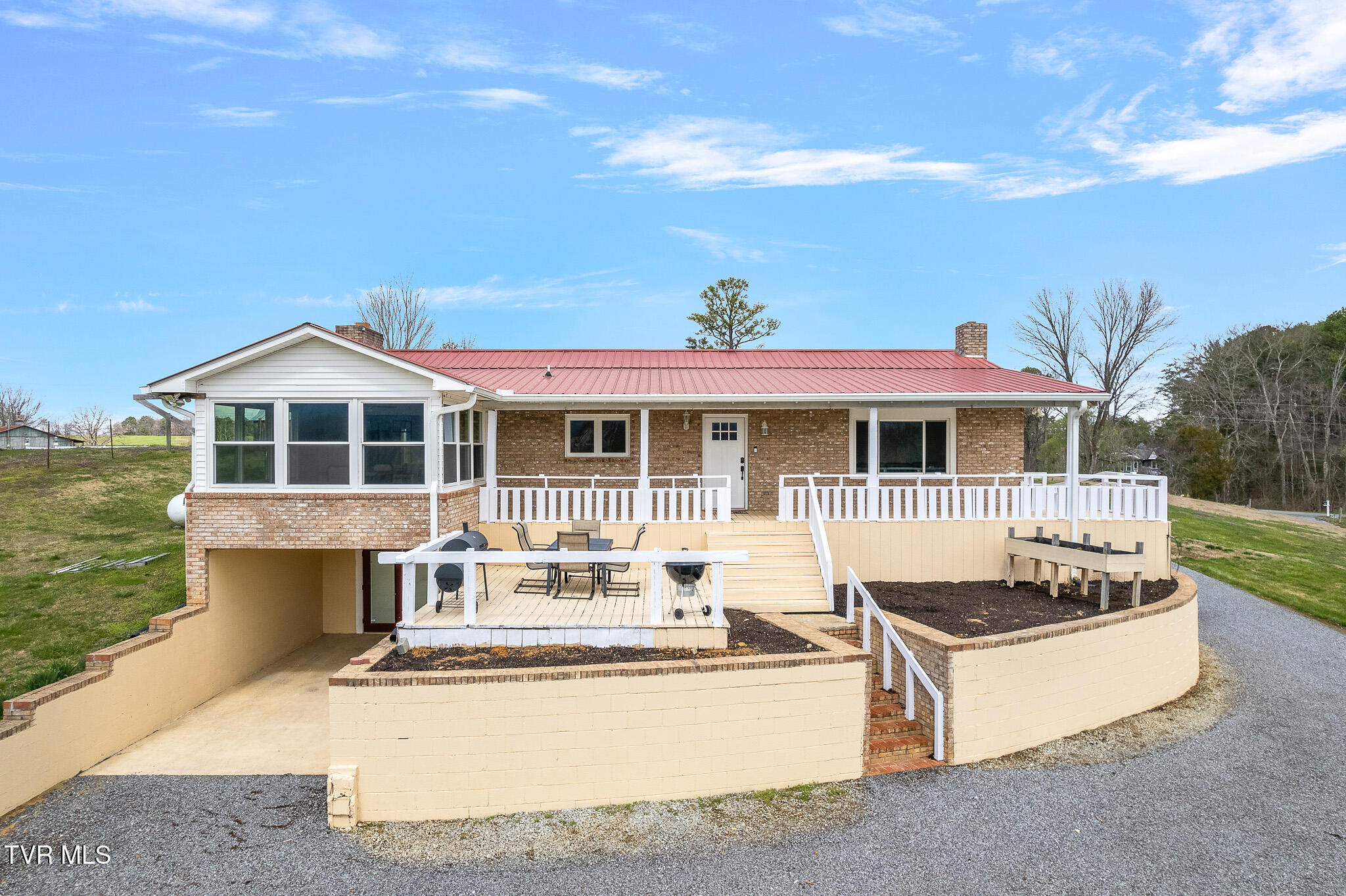 7335 Cedar Creek Road Property Photo
