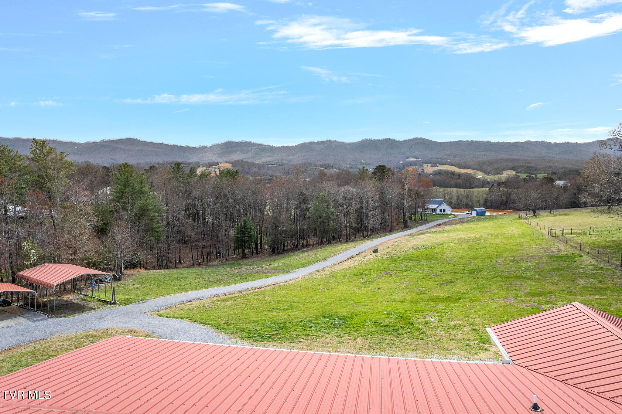 7335 Cedar Creek Road Property Photo 5