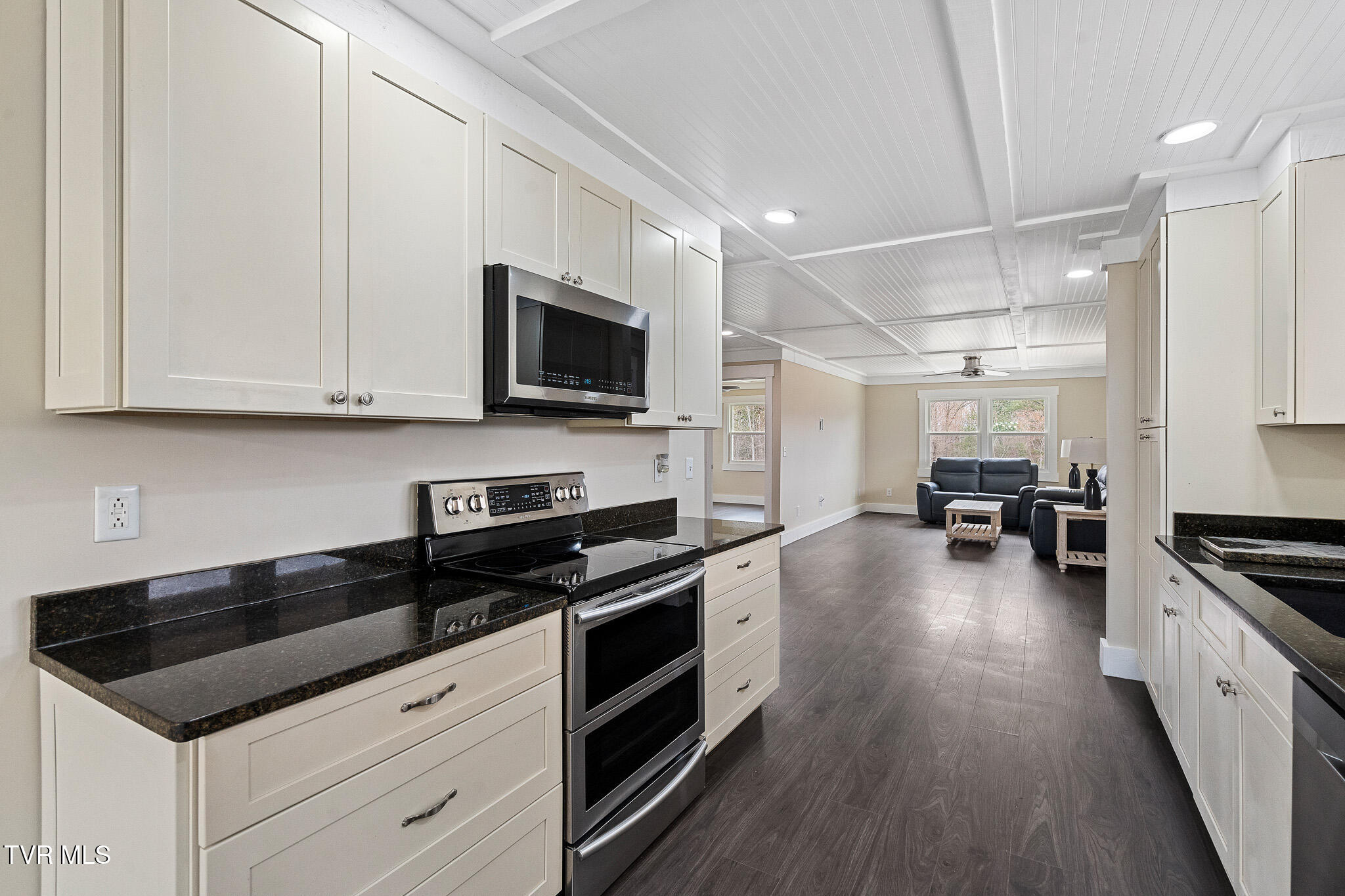 7335 Cedar Creek Road Property Photo 16