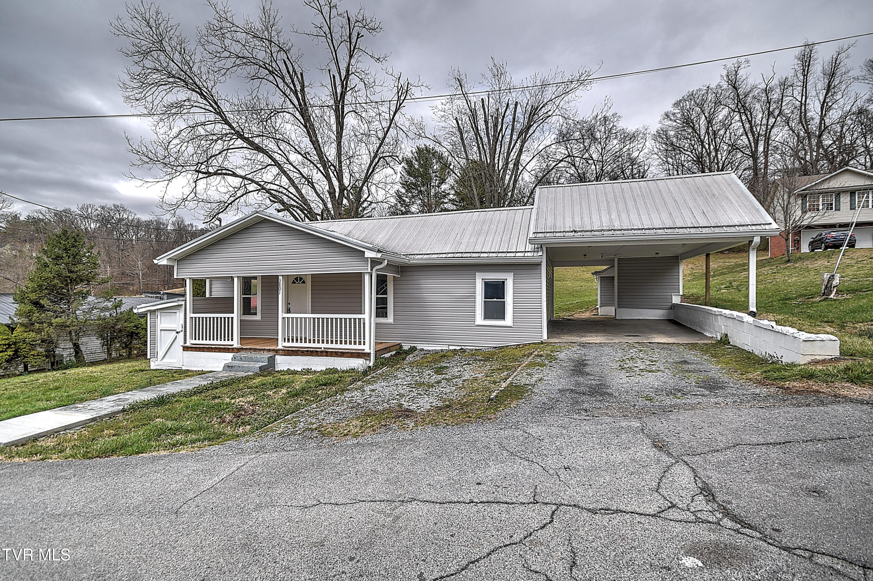 3801 Reardon Lane Property Photo