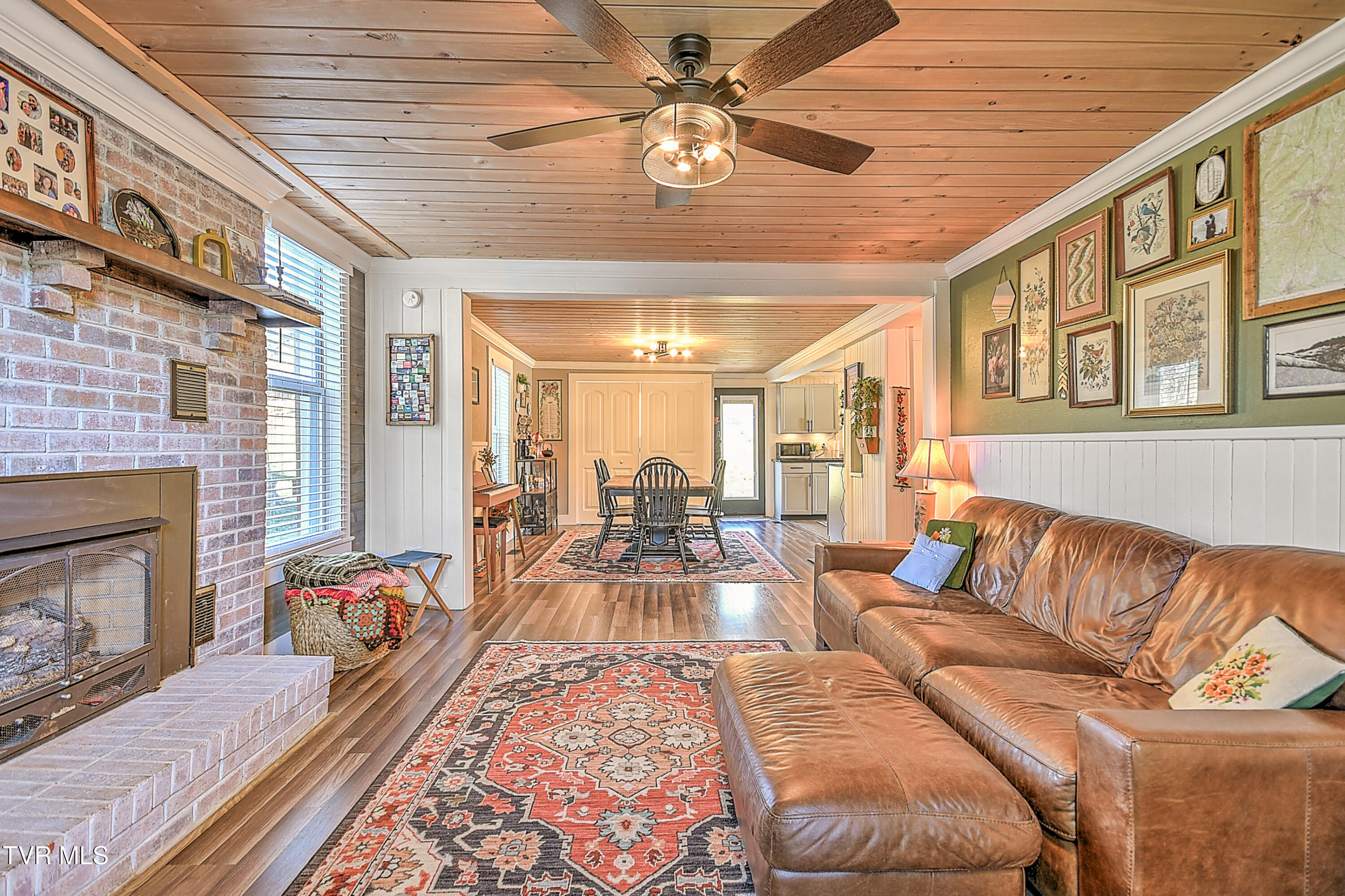 371 Glenwood Road Property Photo 16