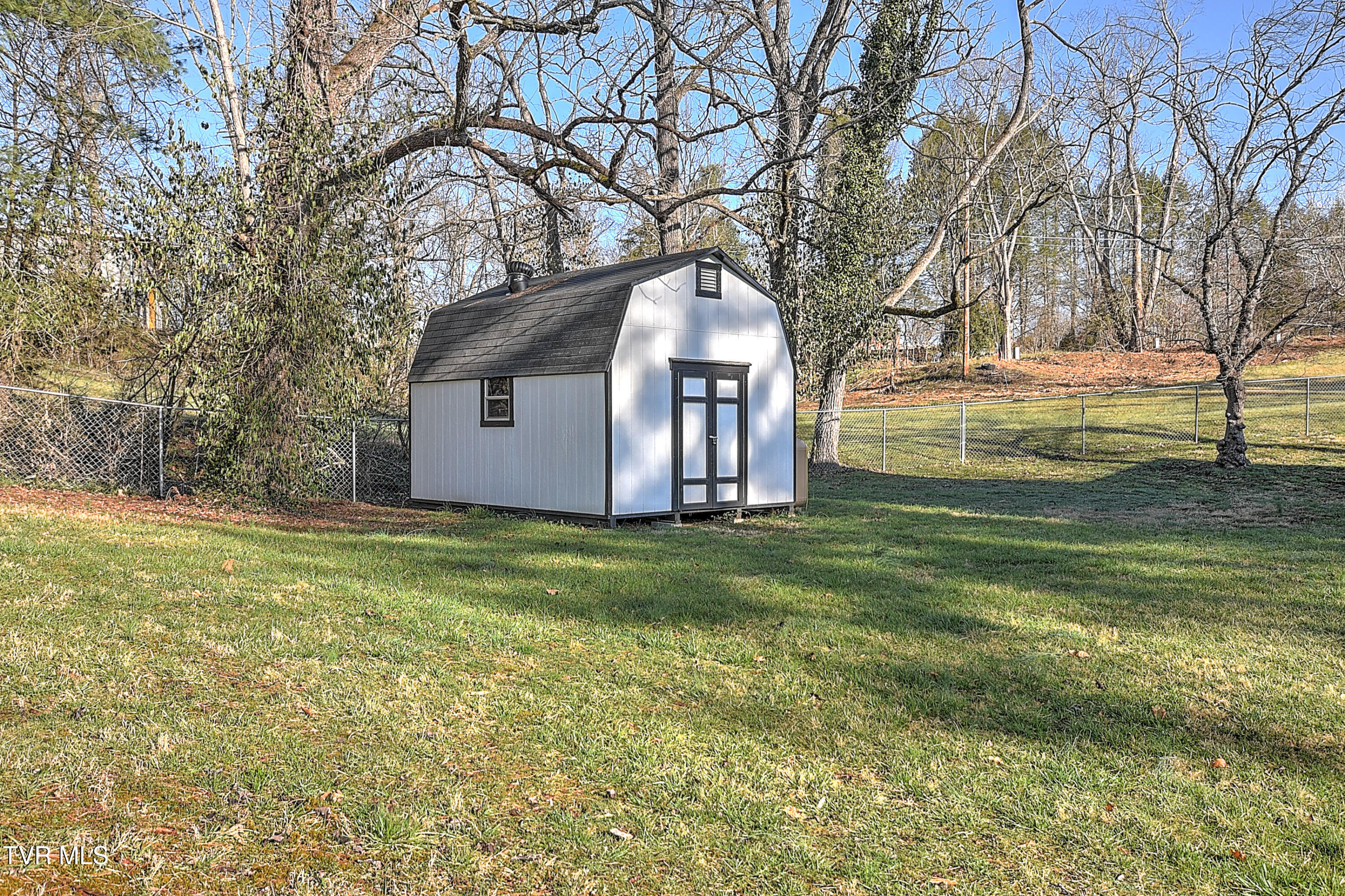 371 Glenwood Road Property Photo 36