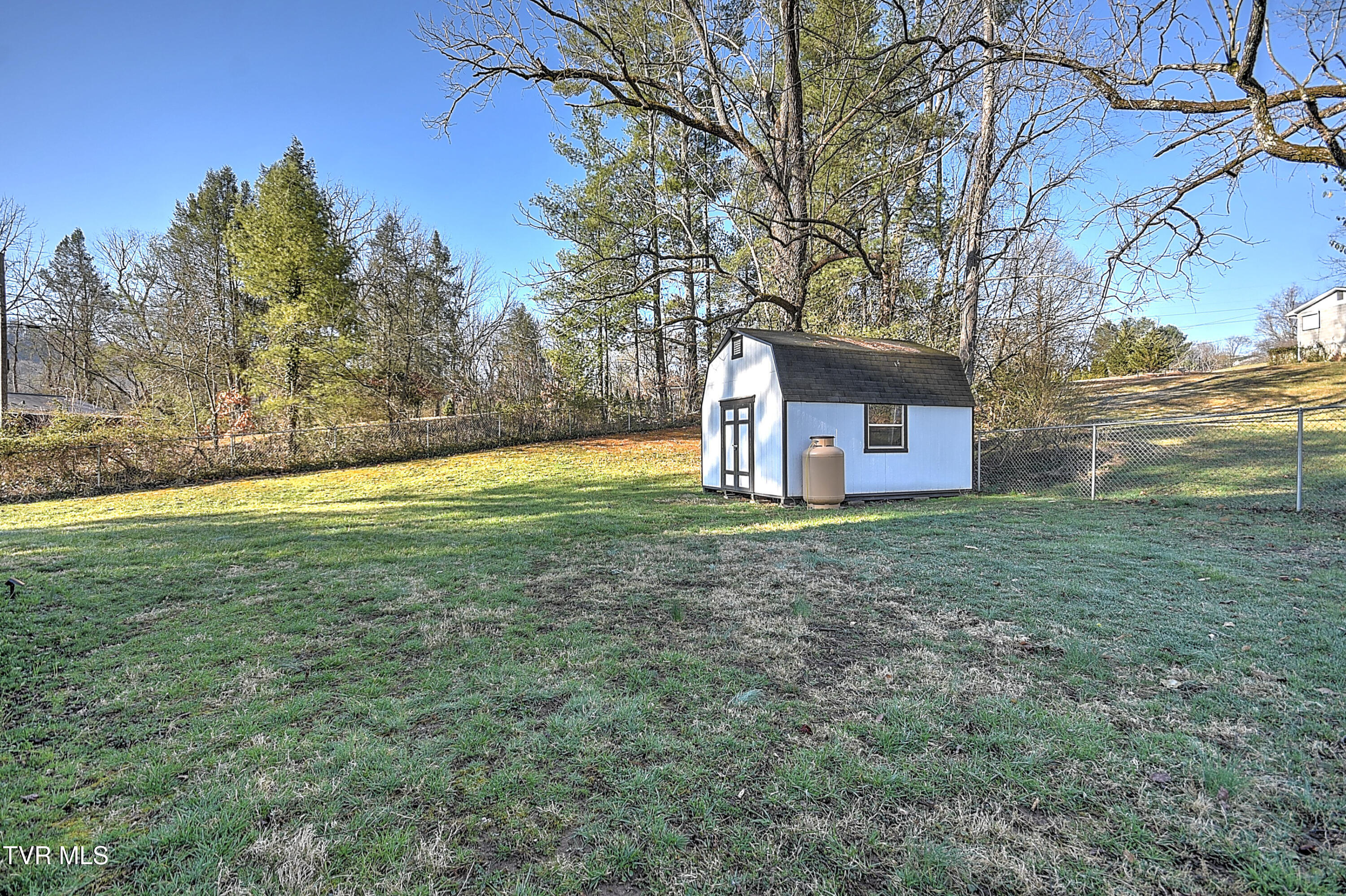371 Glenwood Road Property Photo 37