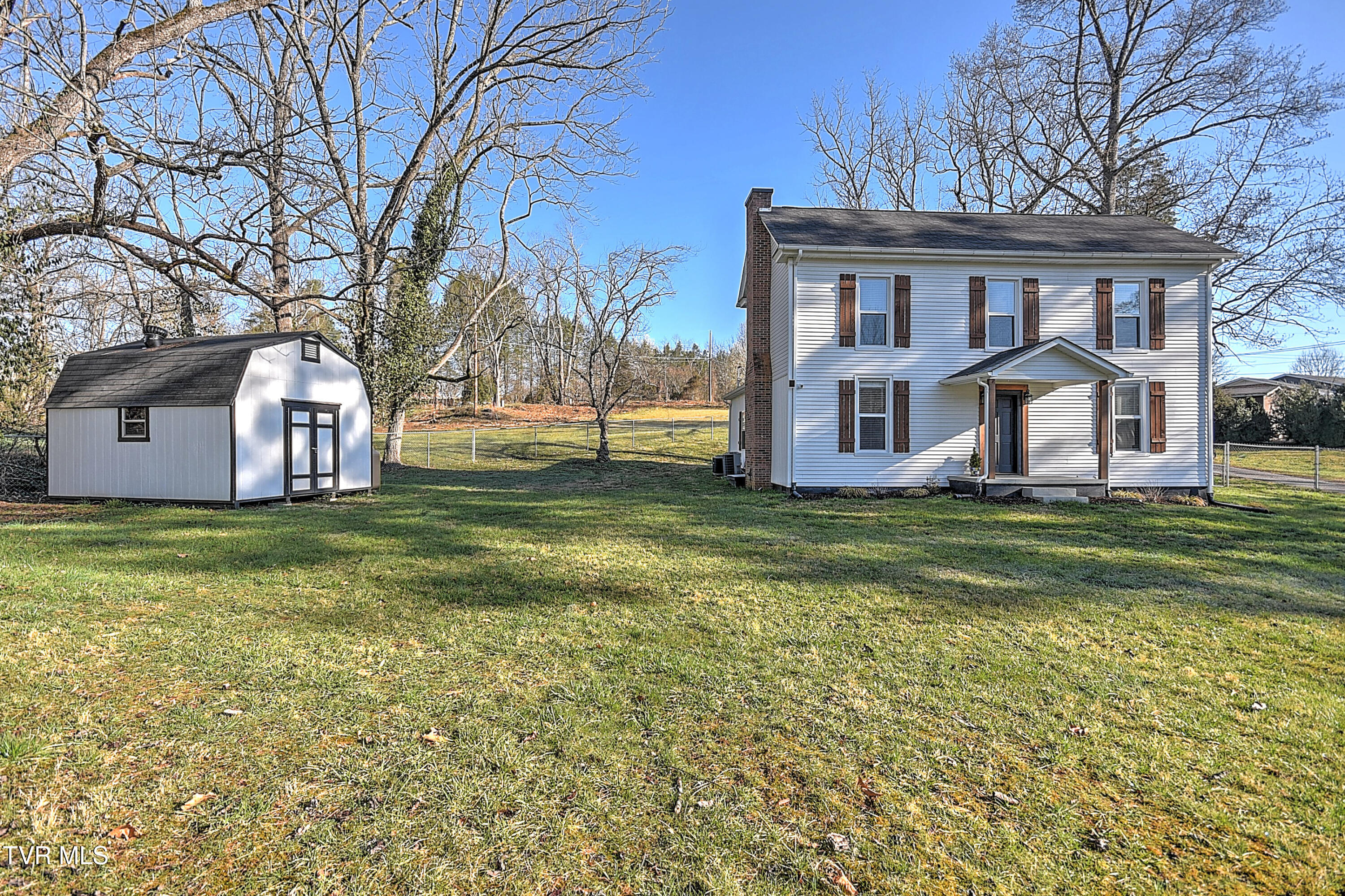 371 Glenwood Road Property Photo 39