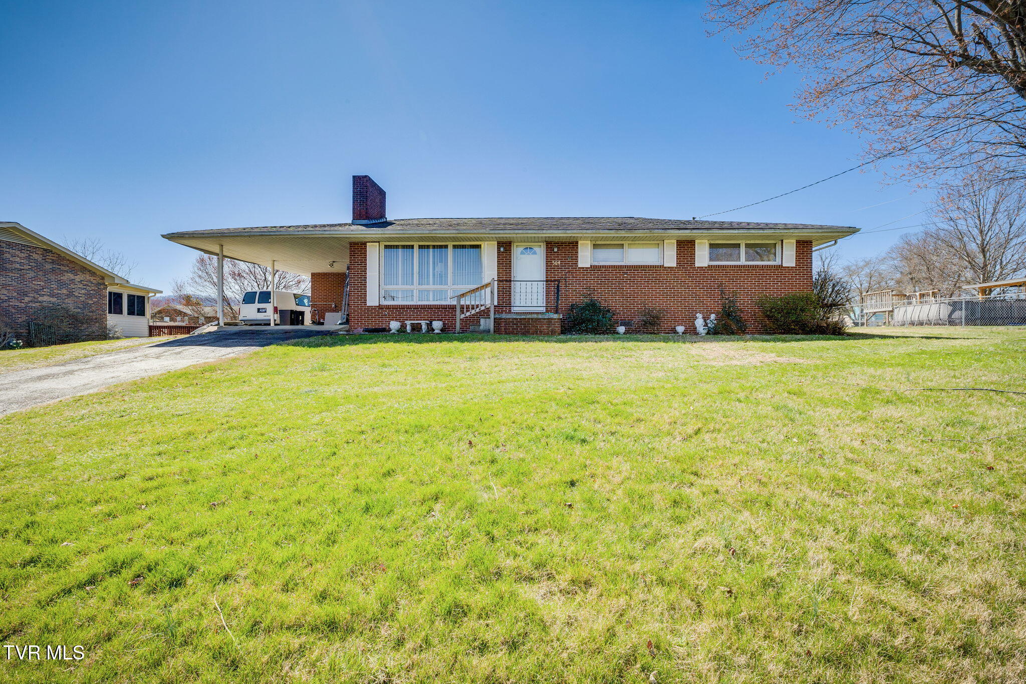 504 Wilson Street Property Photo 1