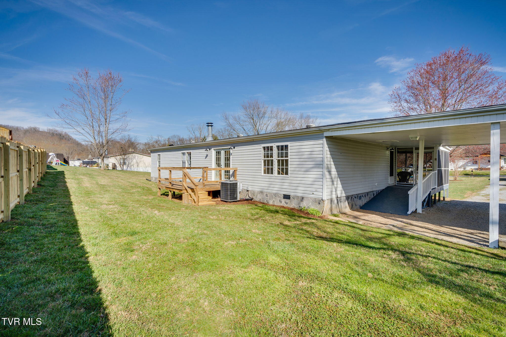 112 Cecil Vanhuss Road Property Photo 26