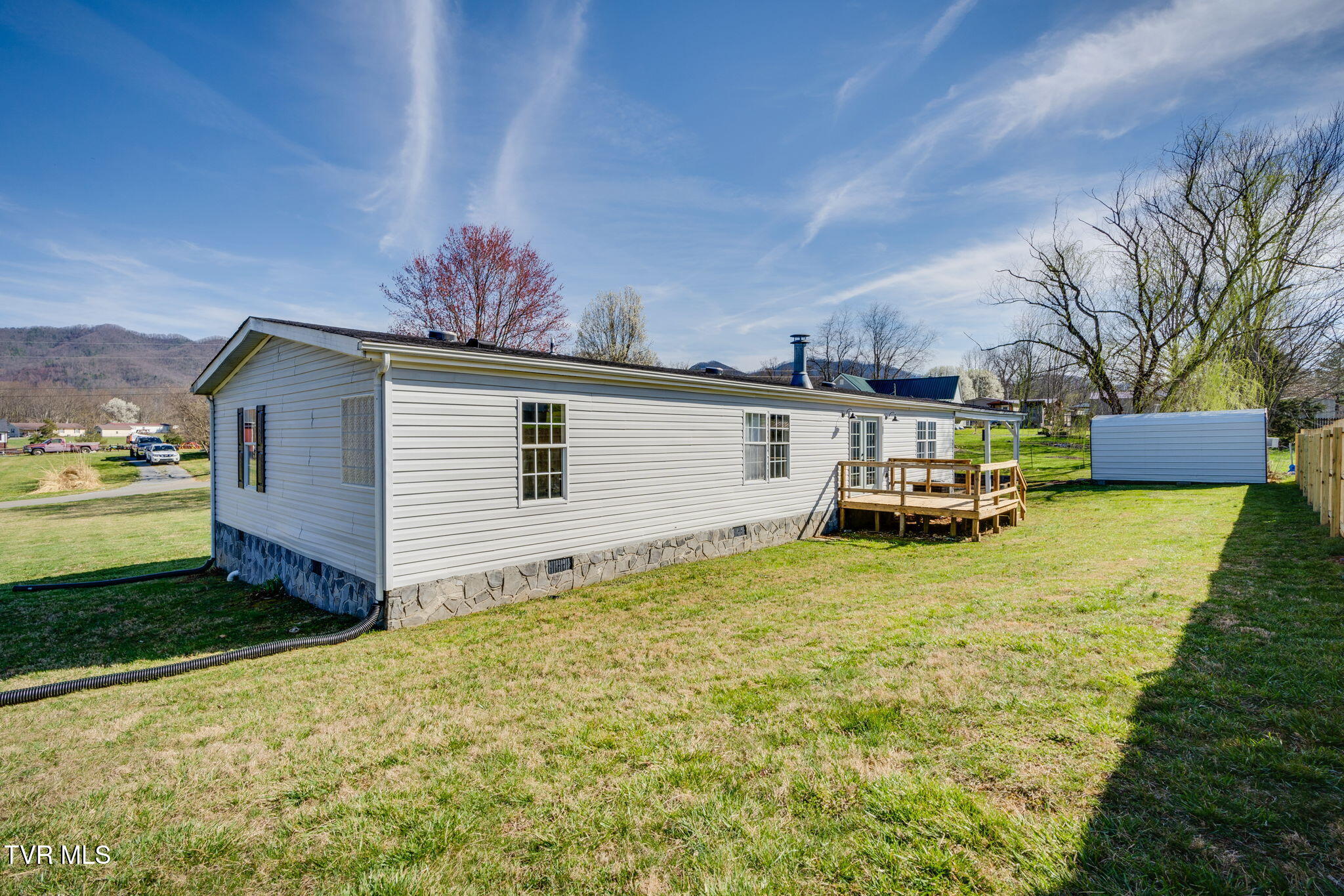 112 Cecil Vanhuss Road Property Photo 27