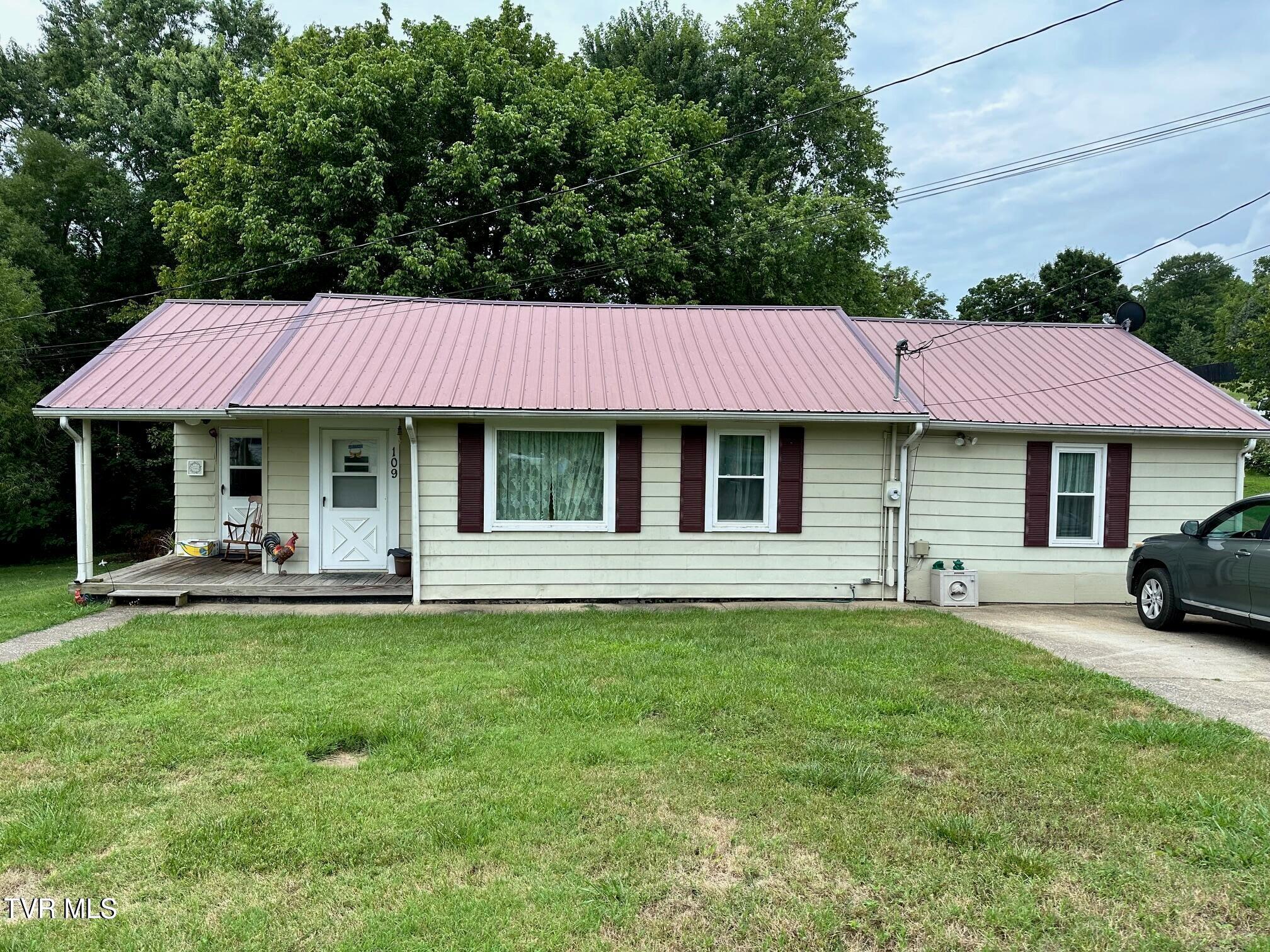 109 Chestnut Street Property Photo 1