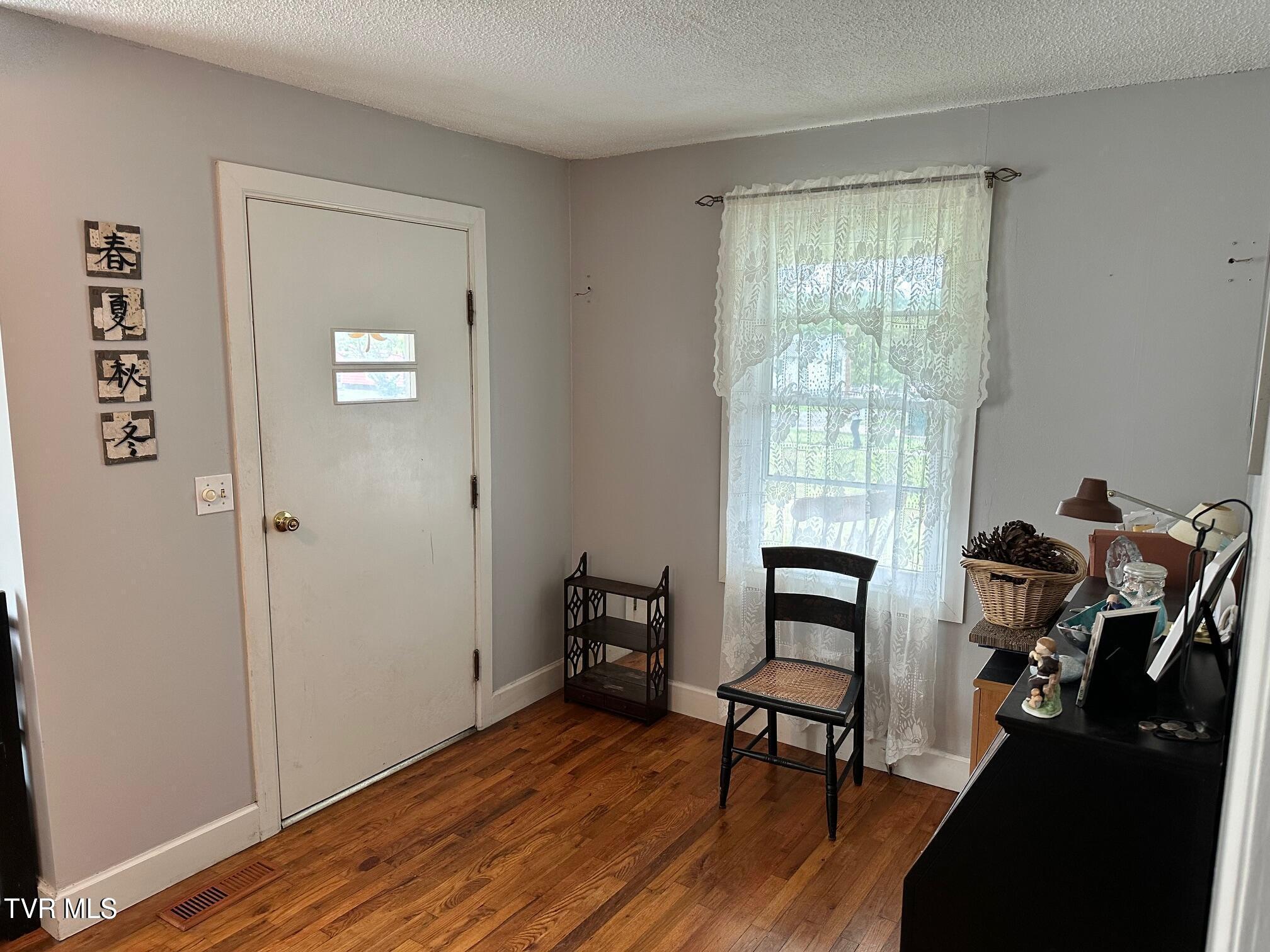 109 Chestnut Street Property Photo 8