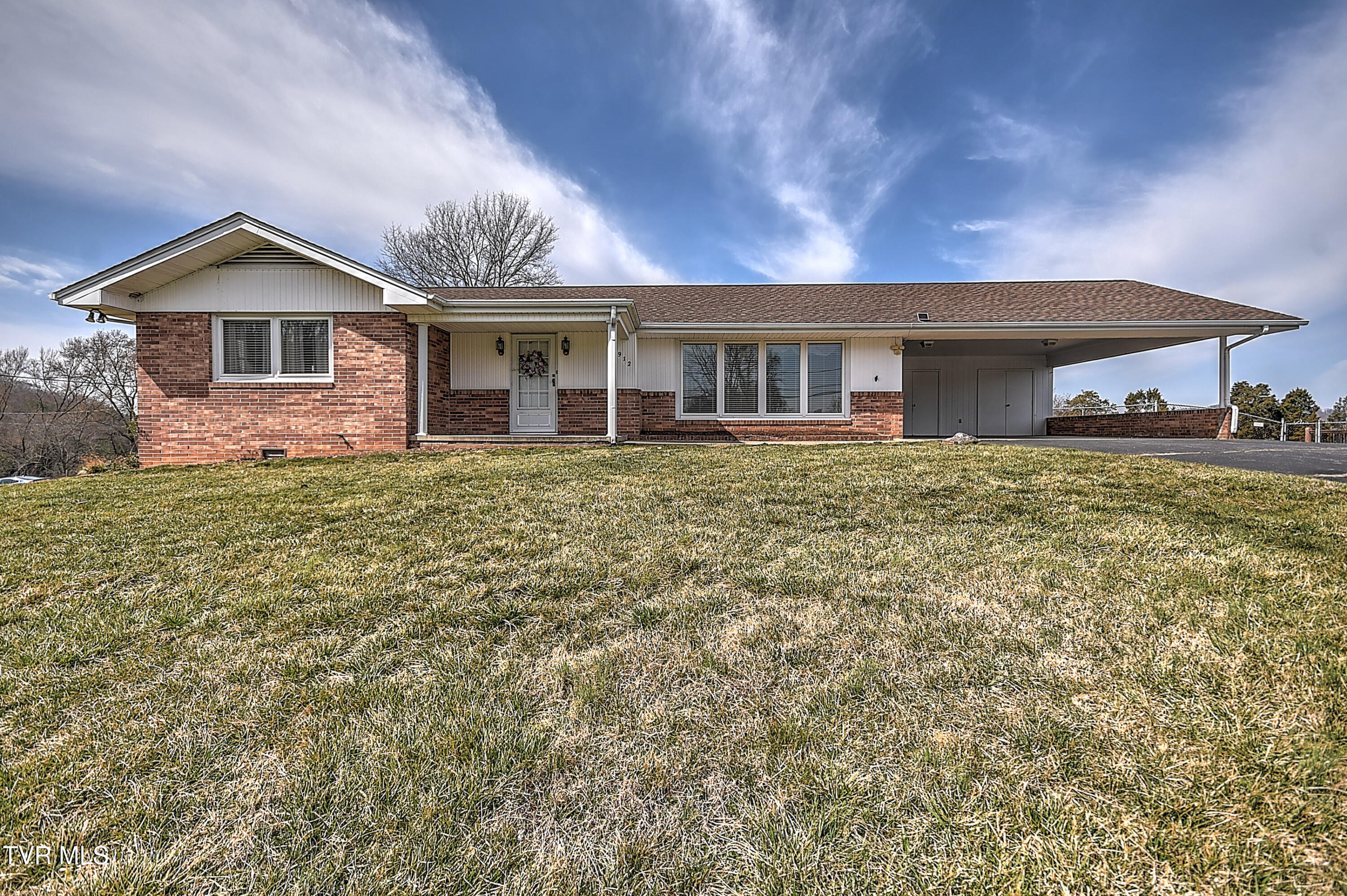 5912 Cochise Trail Property Photo 1