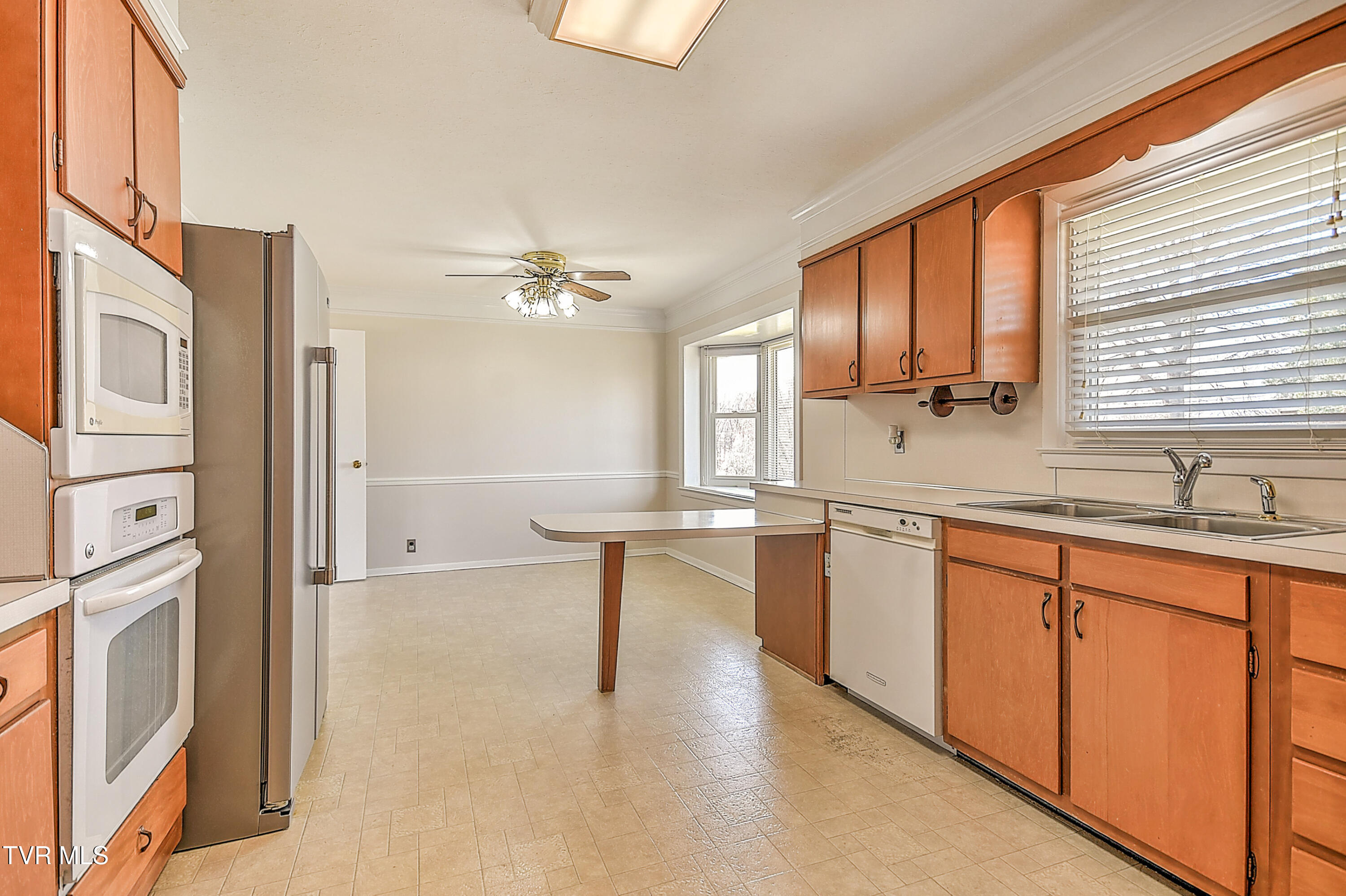 5912 Cochise Trail Property Photo 7