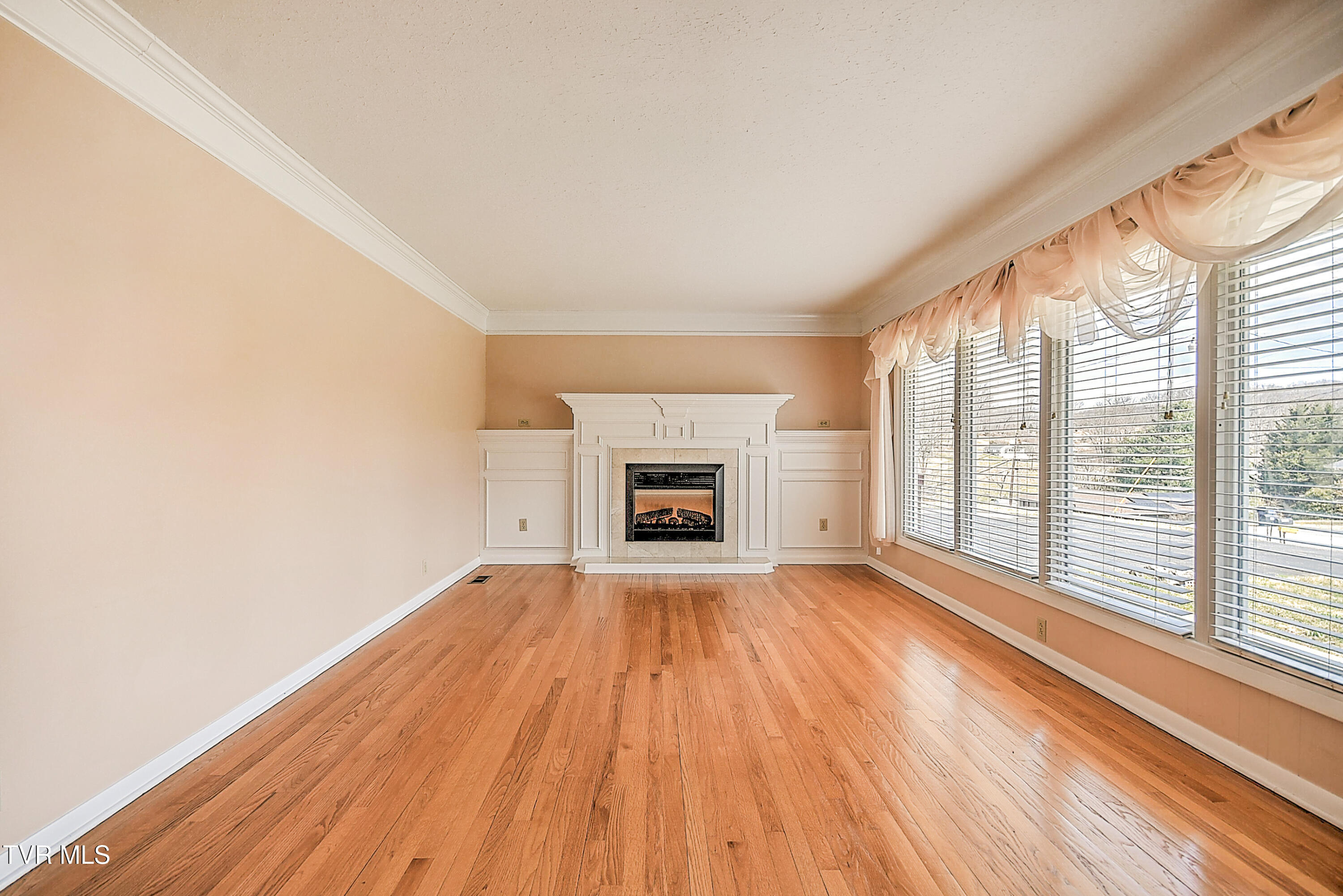 5912 Cochise Trail Property Photo 15