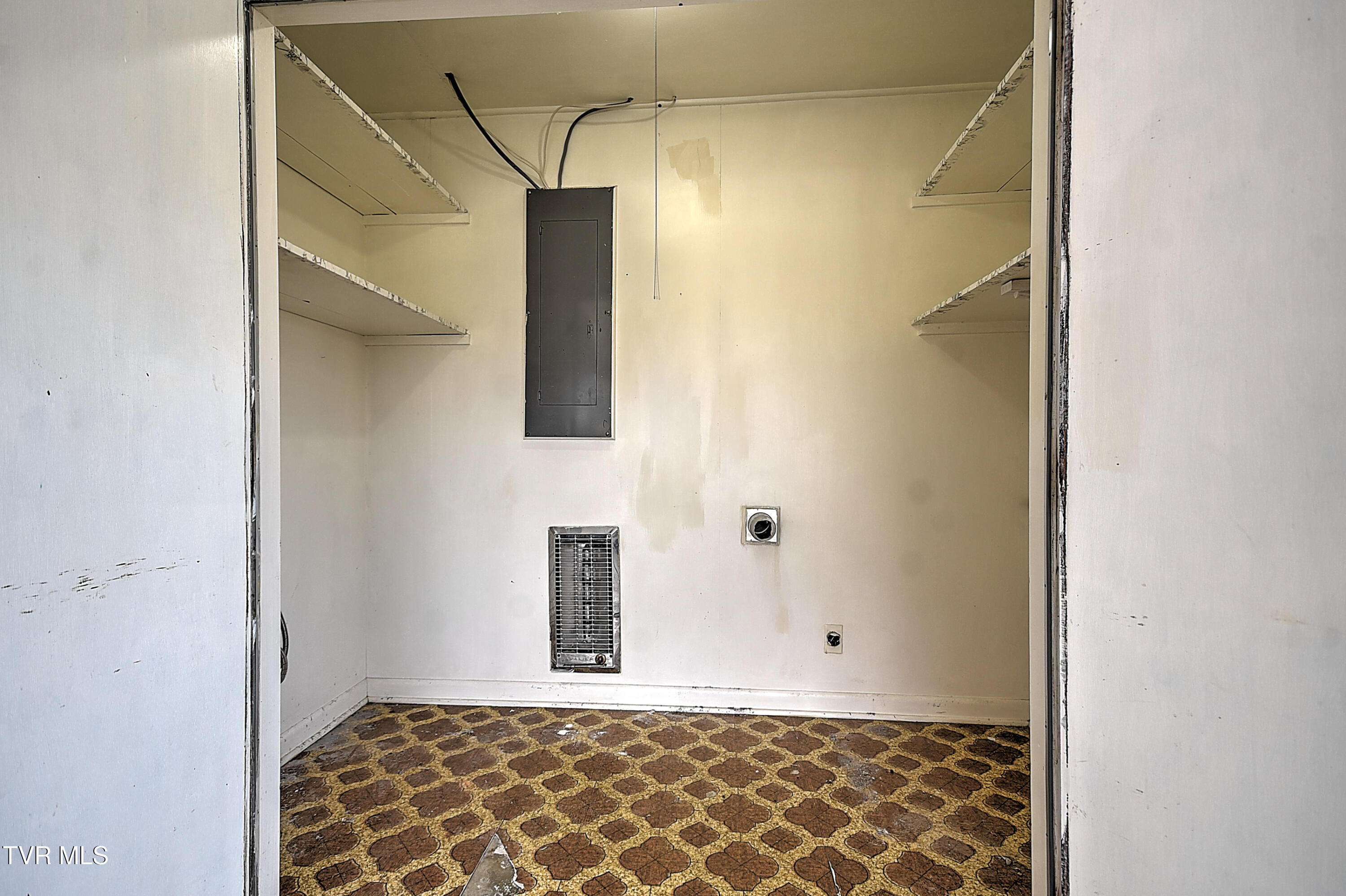 5912 Cochise Trail Property Photo 33
