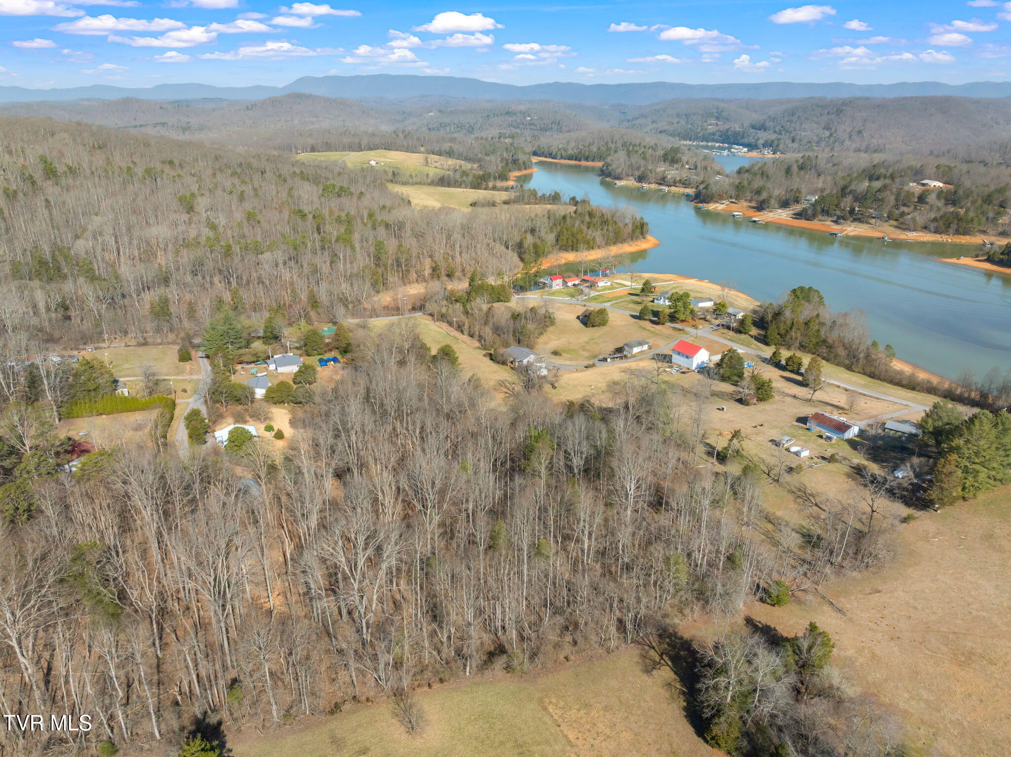 117 Stiner Shores Road Property Photo 6