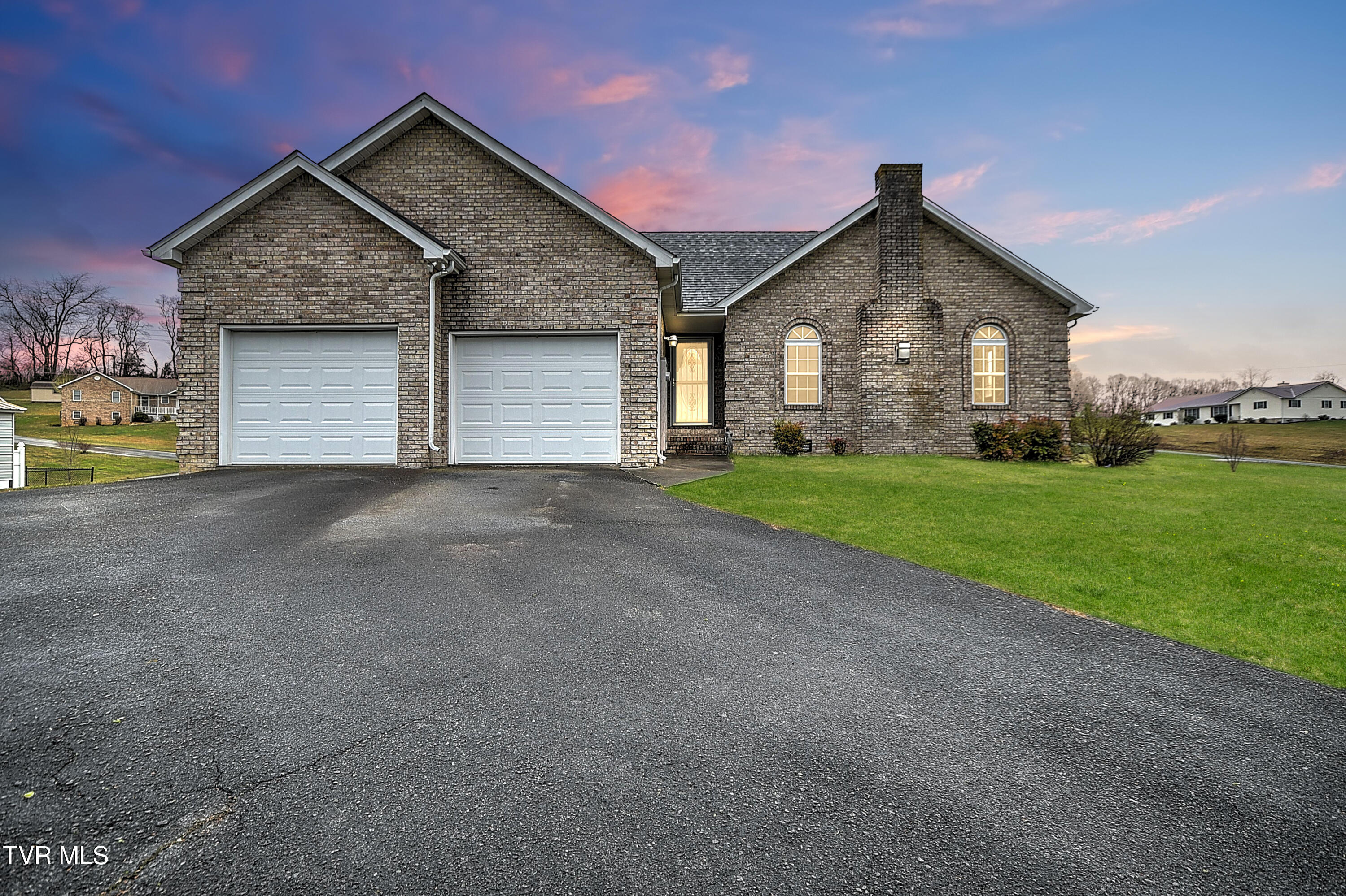 Unaka Real Estate Listings Main Image