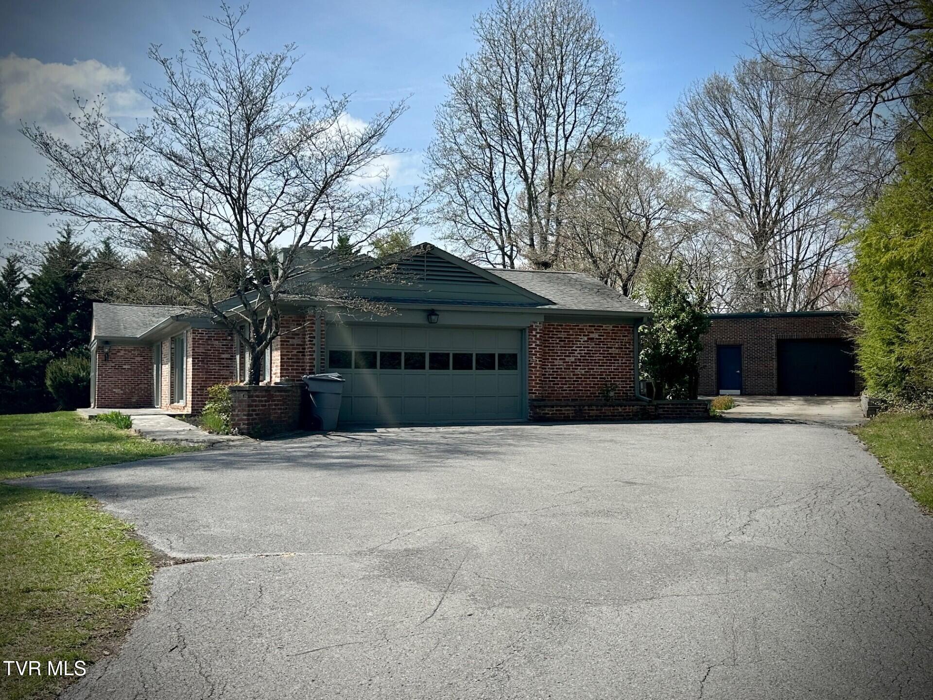 122 Meadow Road Road Property Photo 5