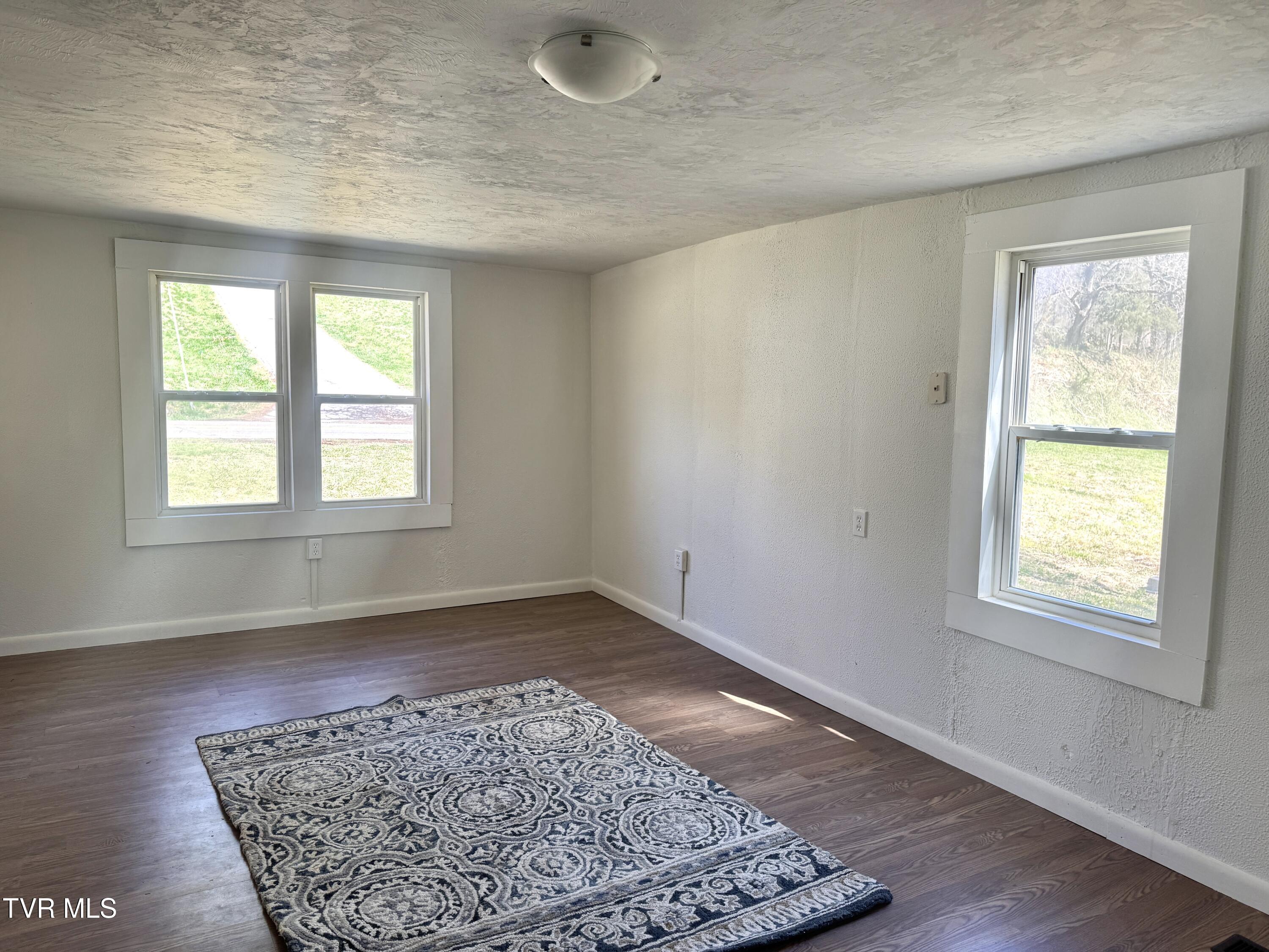 1297 Dry Creek Road Property Photo 10